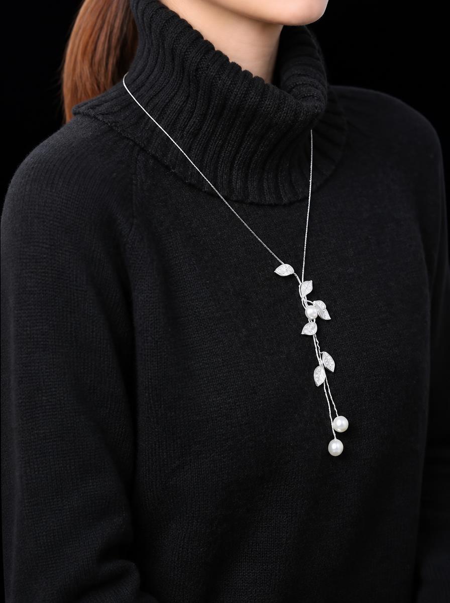 Silver Leaf and Pearl Drop Necklace