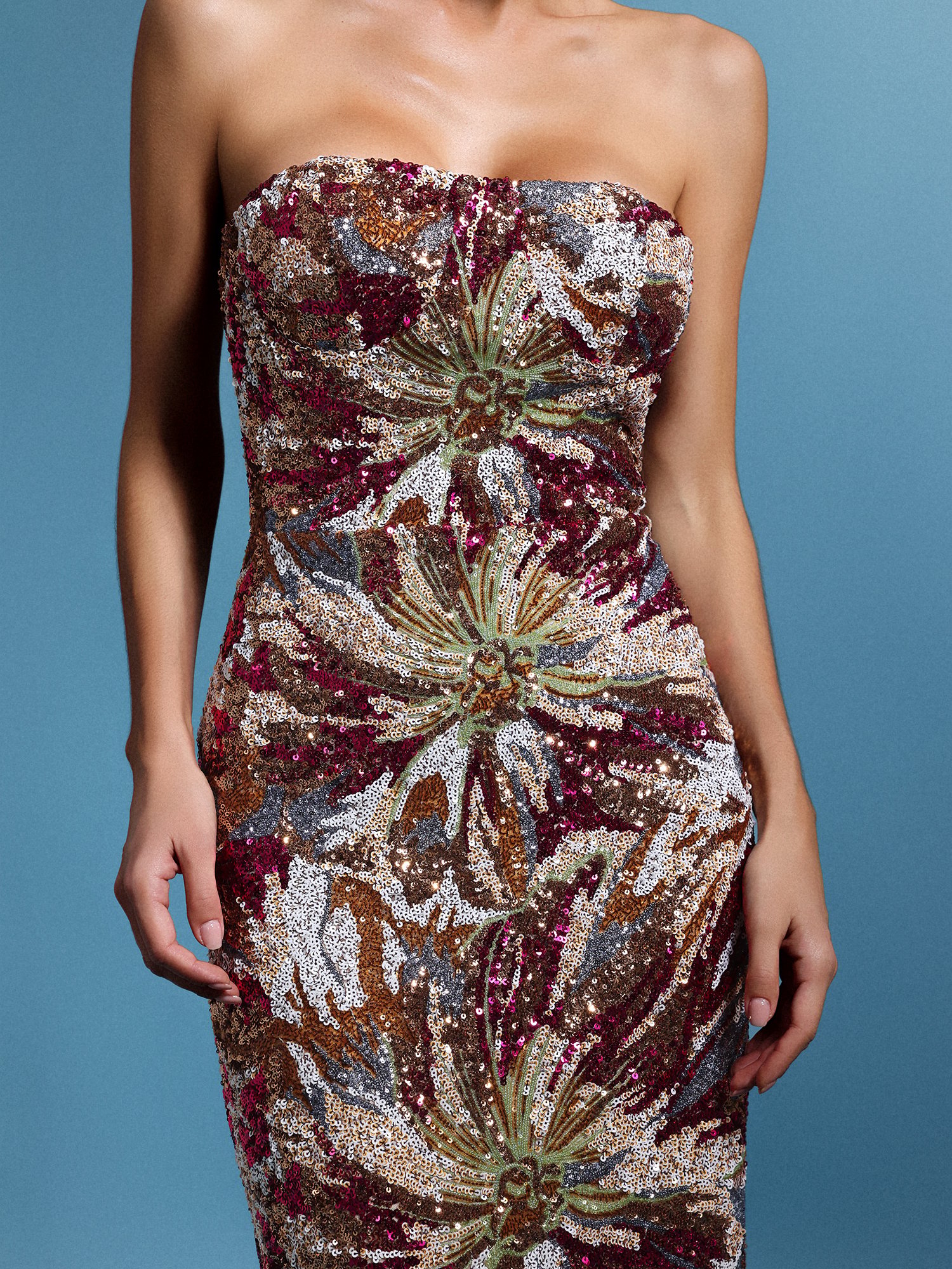 Locia Sleeveless Sequins Maxi Dress