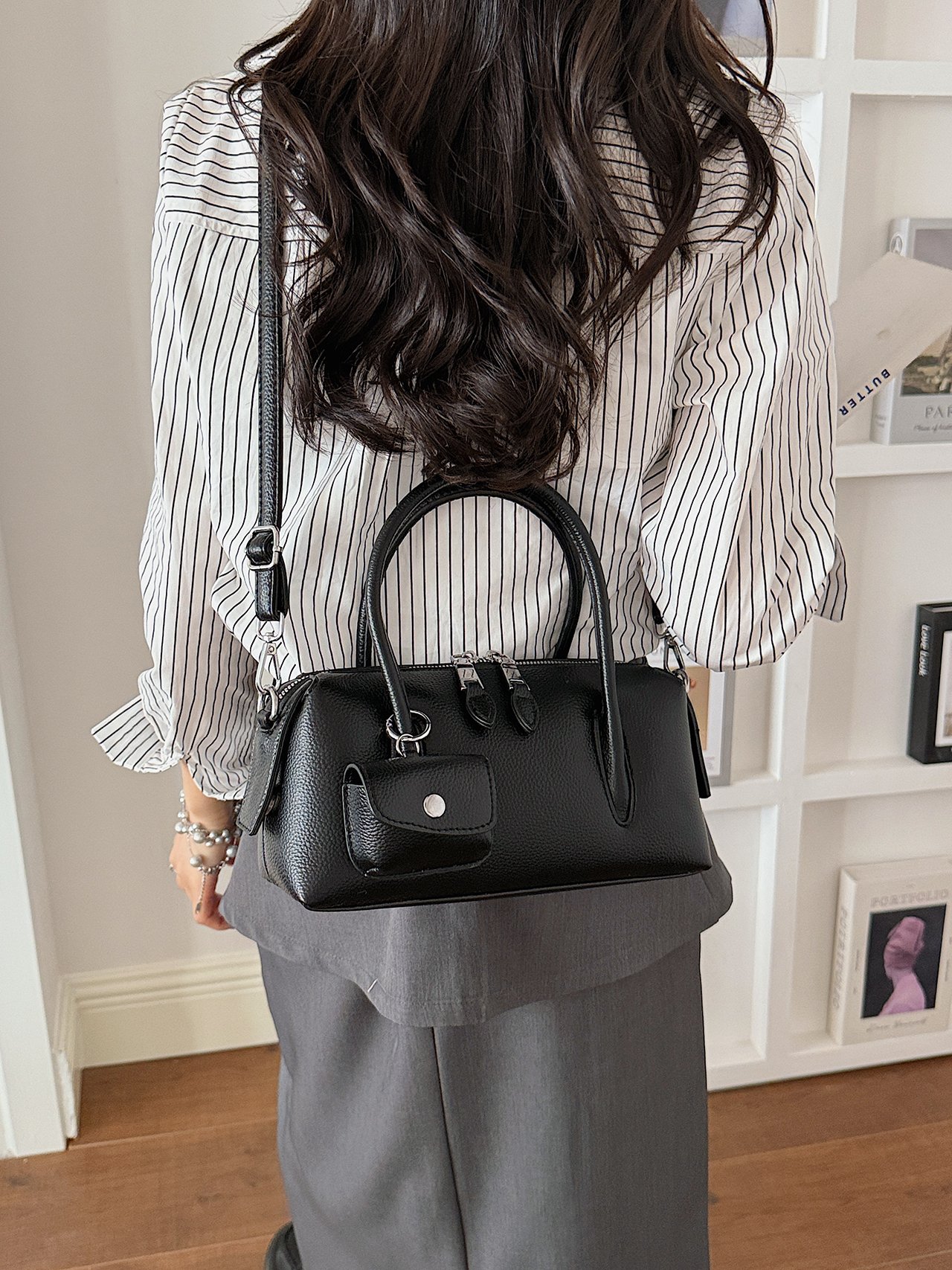 Black Plain Crossbody Bag 