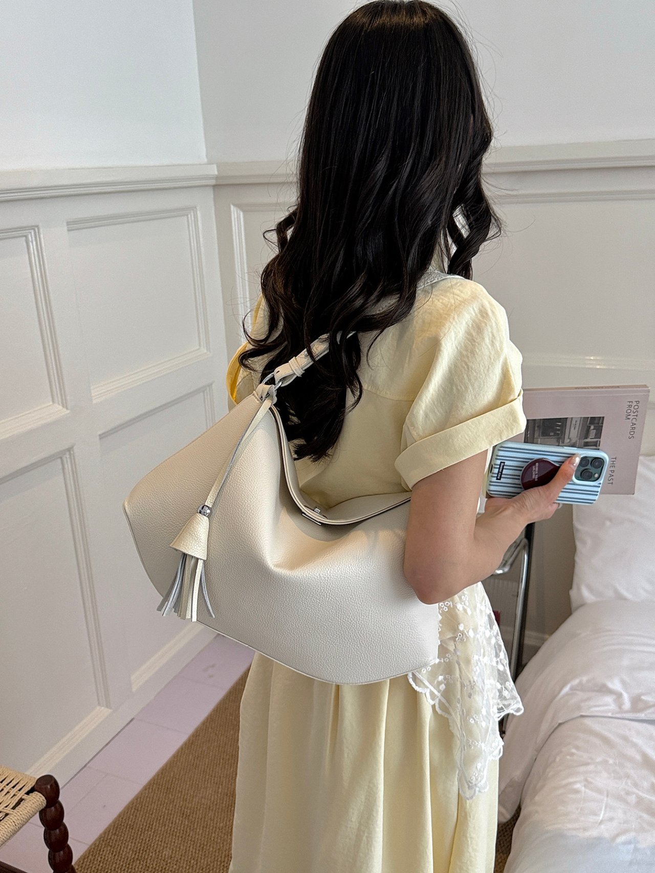 Off-White Solid Shopper Bag