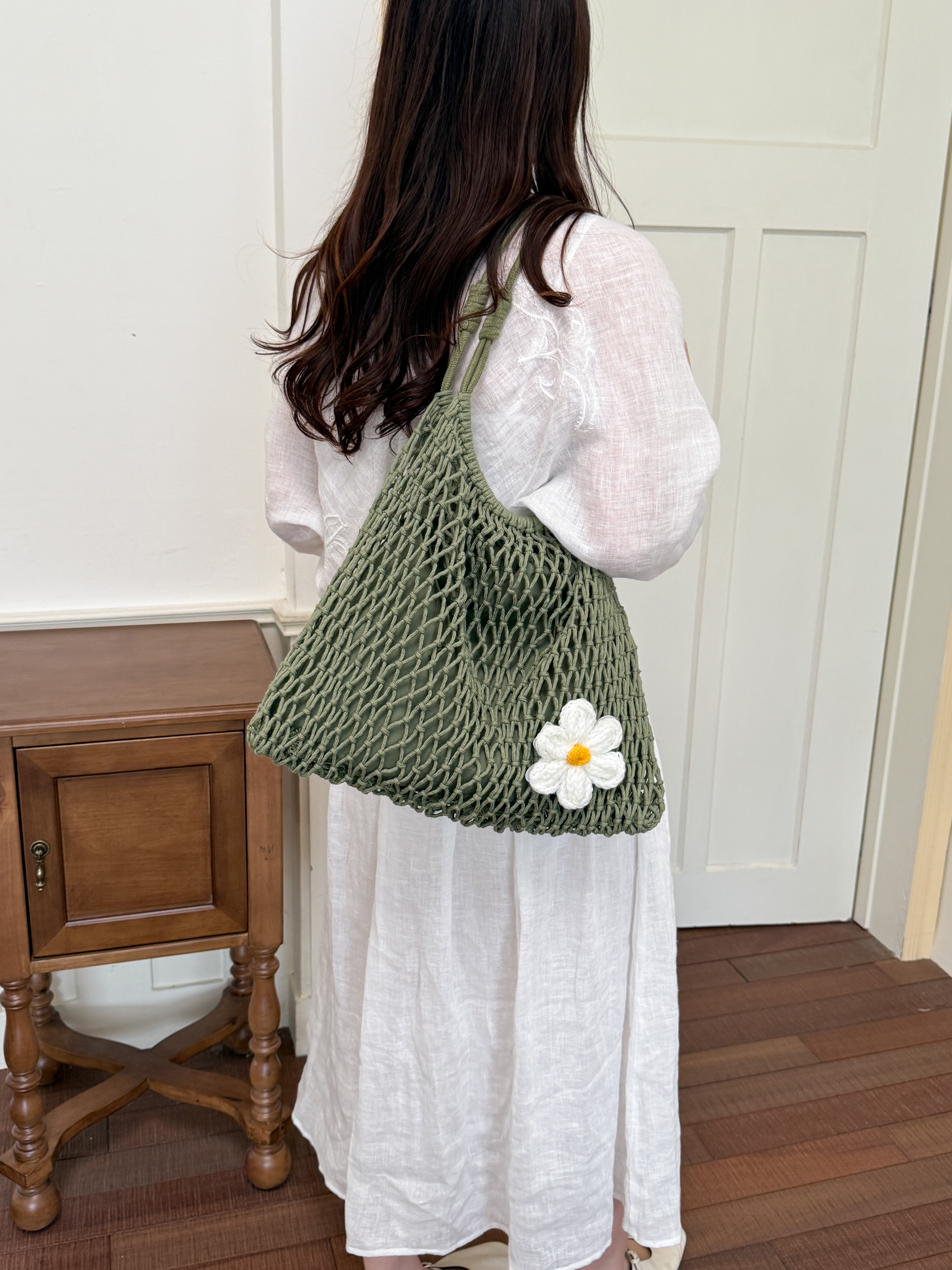 Green Crochet Shoulder Bag with Daisy Charm