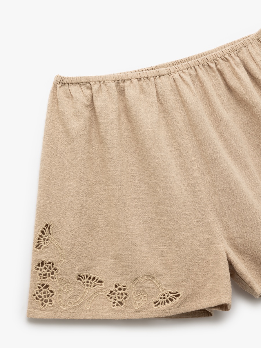 Schiffli Detail Shorts with Elastic Waist