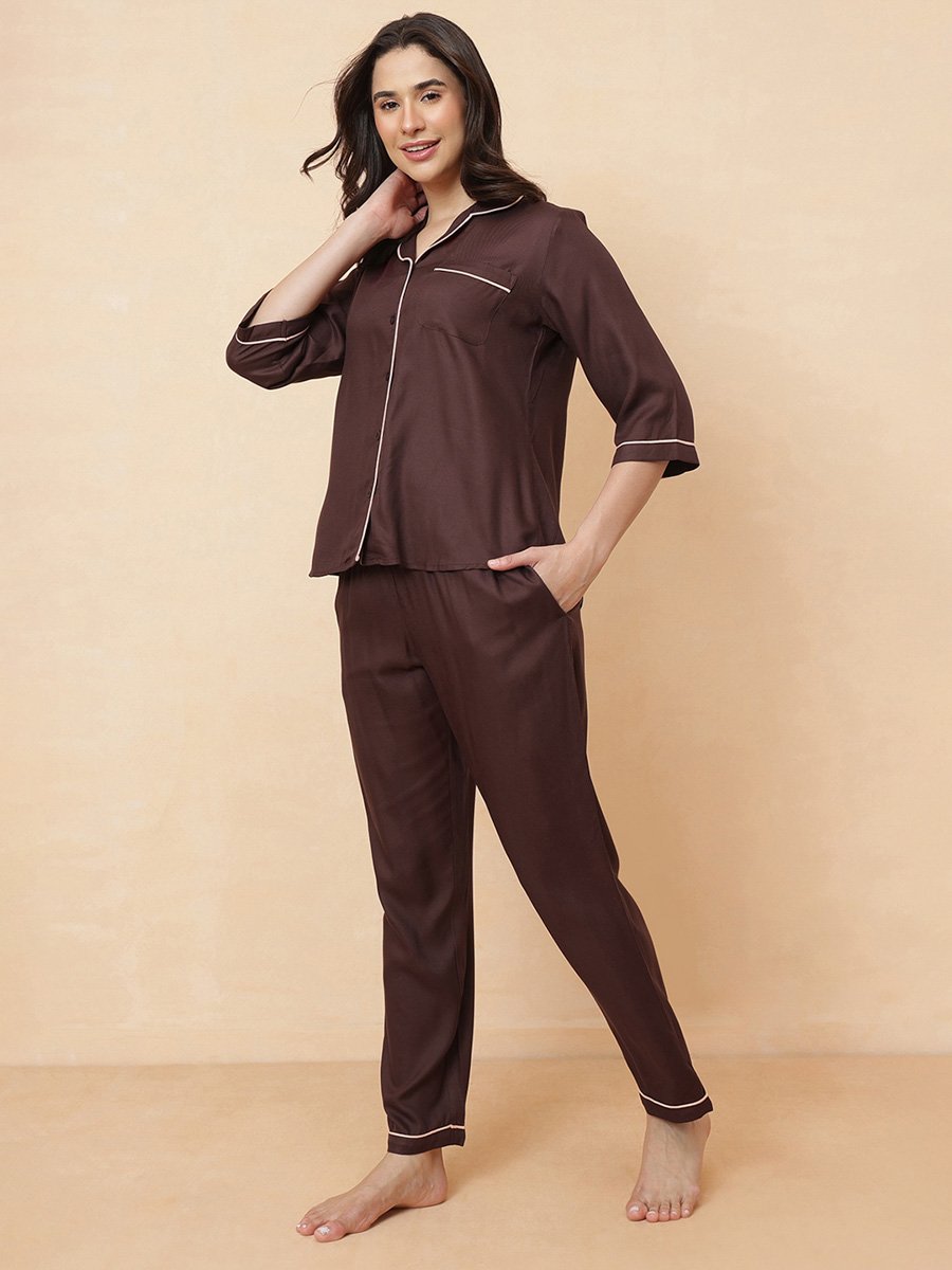 Brown Solid Knitted Pyjama Set With 3/4 Sleeves