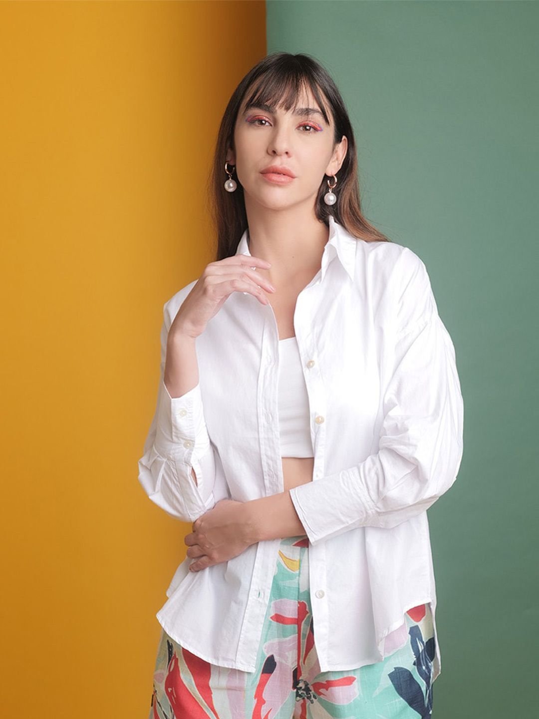 White Solid Long Sleeves Oversized Shirt