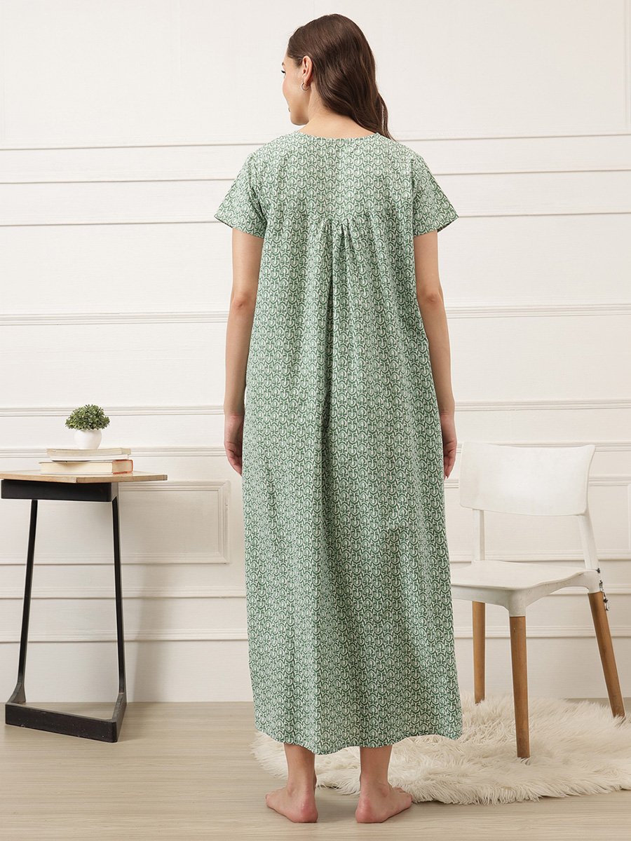 Emerald Green Comfort Nightdress with Lace Detail