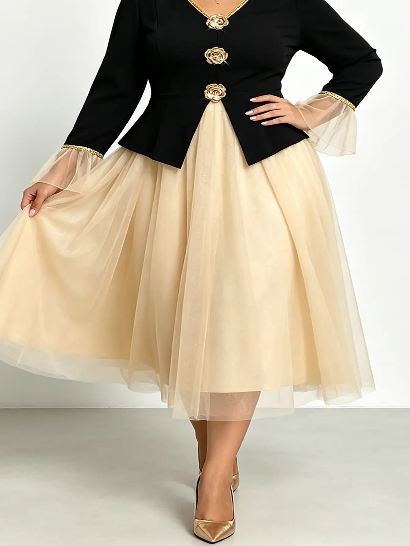Plus Size Beige Midi Swing Dress with Floral Buttons