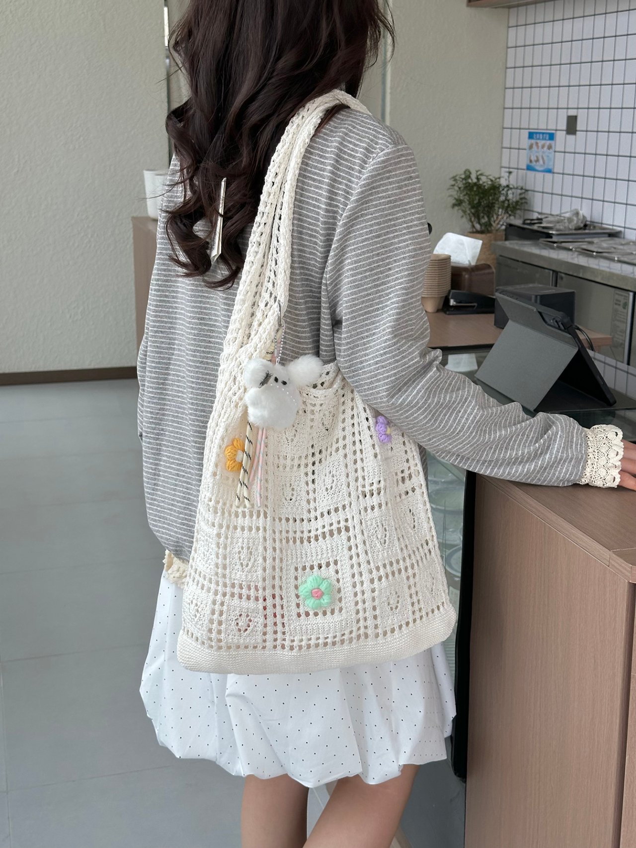 Off-White Crochet Shoulder Bag with Floral Accents