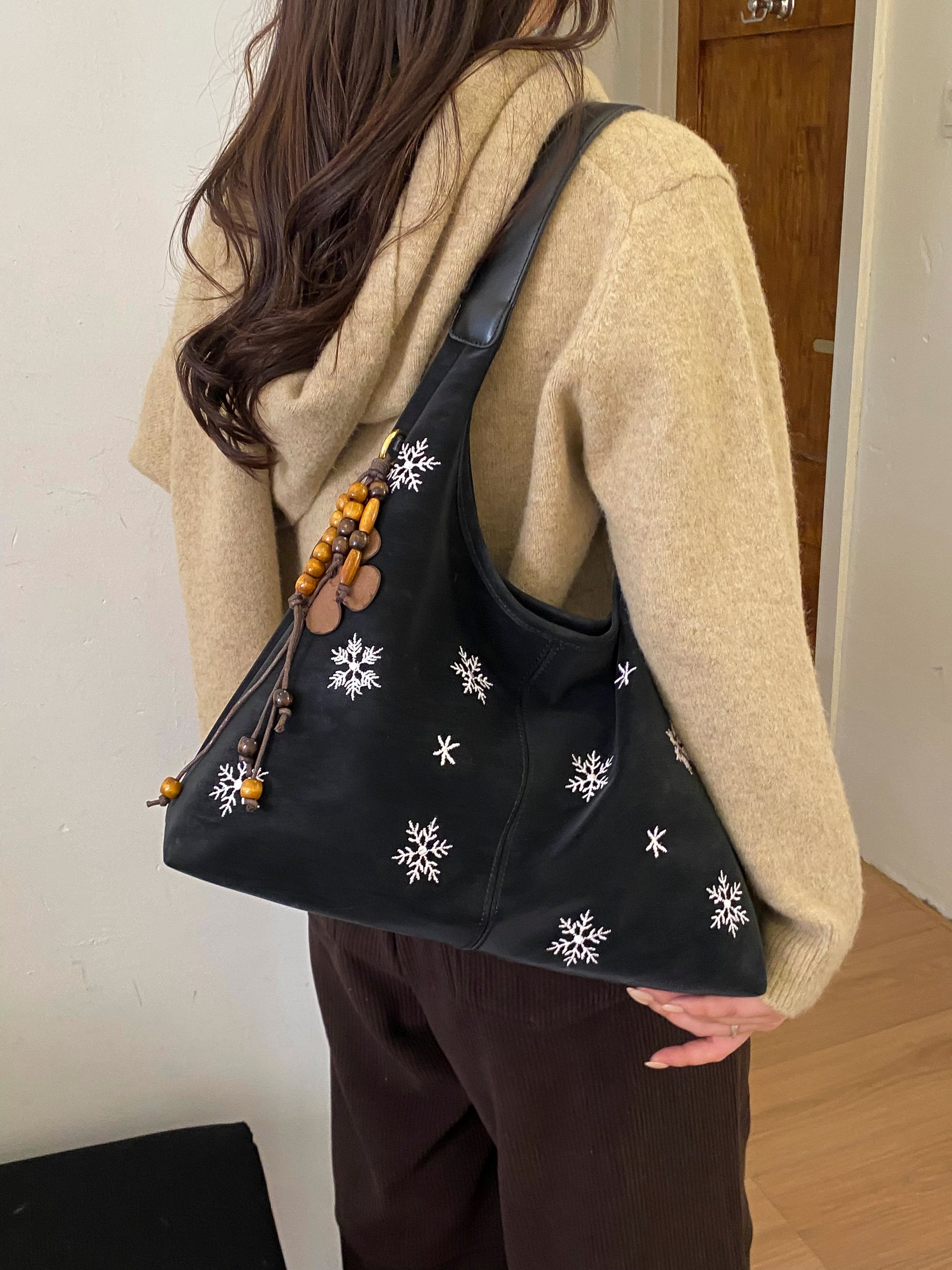 Black Snowflake Embroidered Shoulder Bag