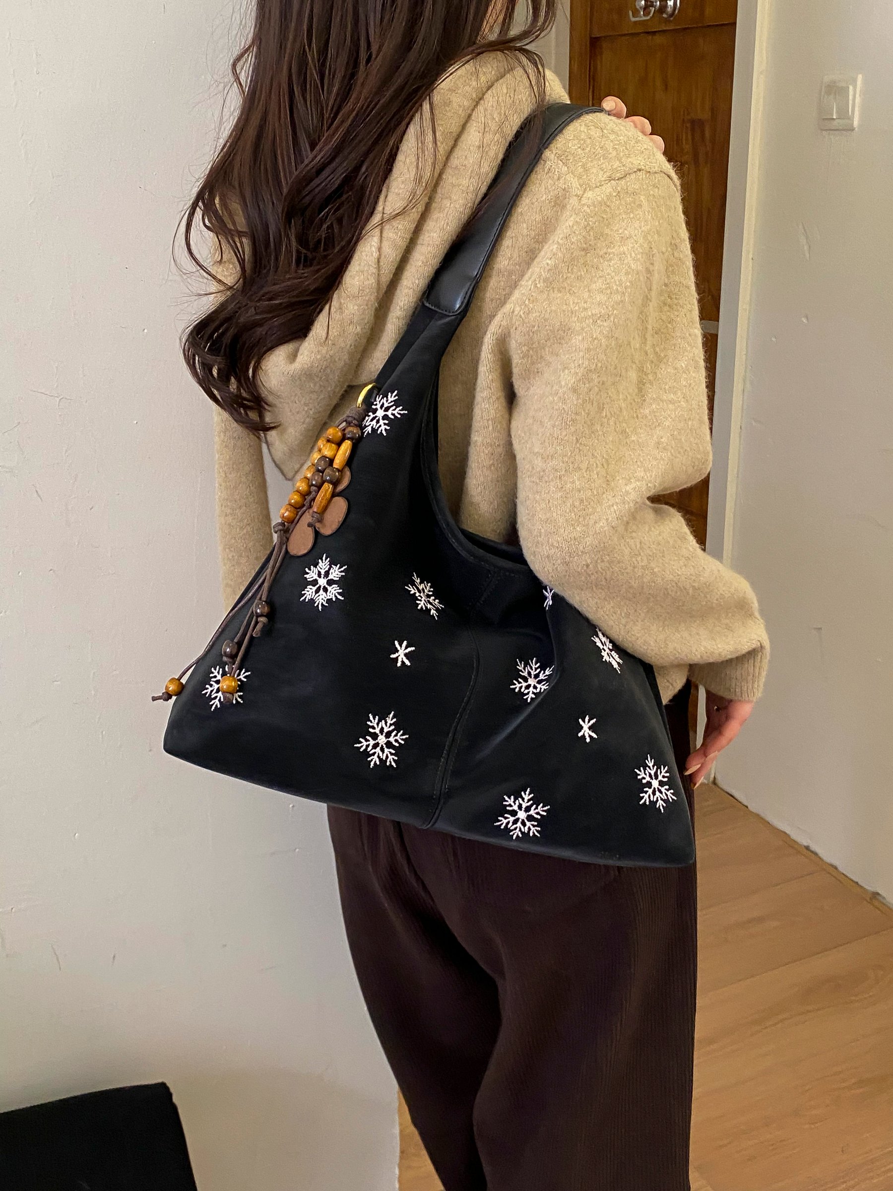 Black Snowflake Embroidered Shoulder Bag