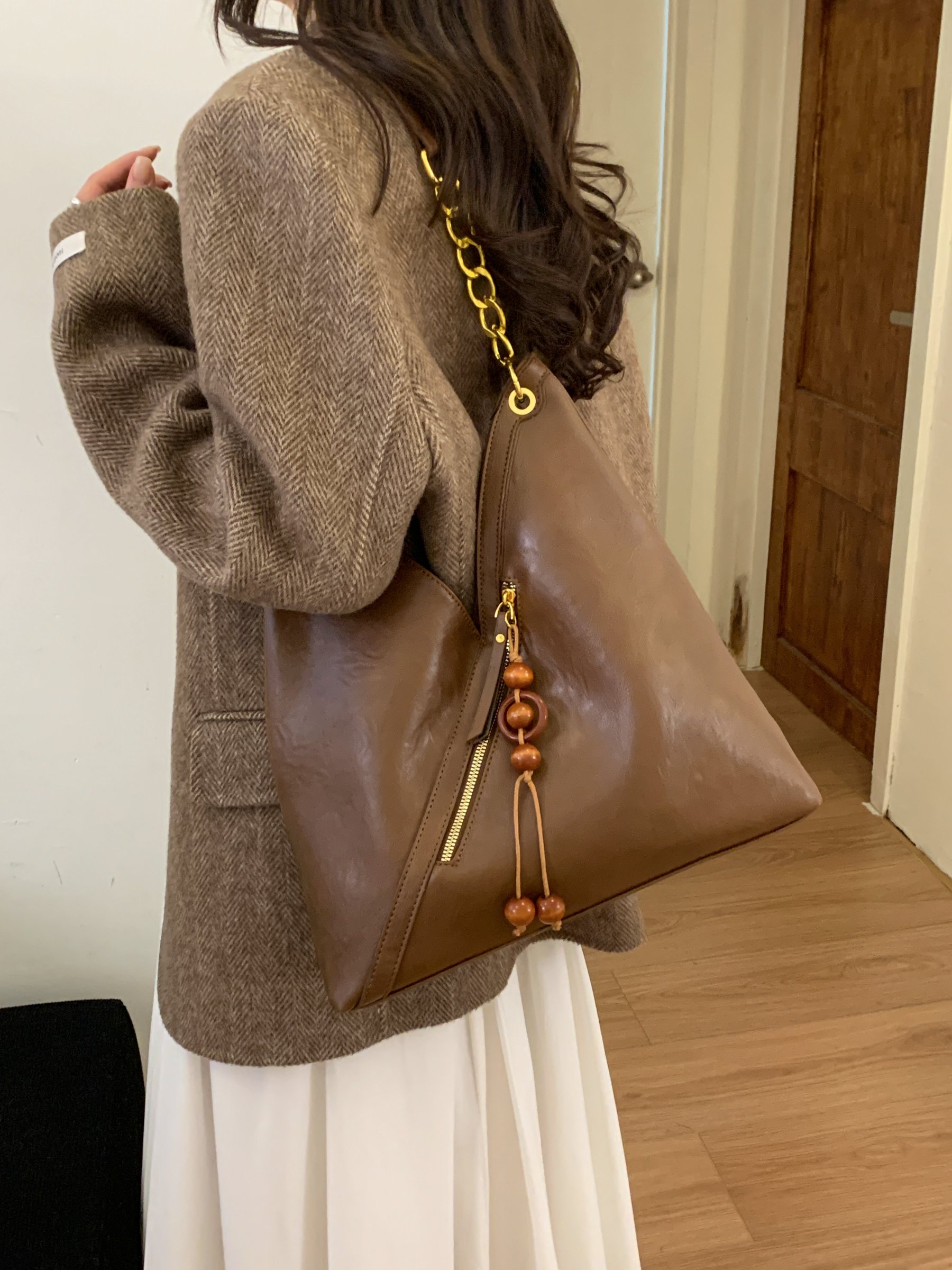 Brown Shoulder Bag with Chain Strap