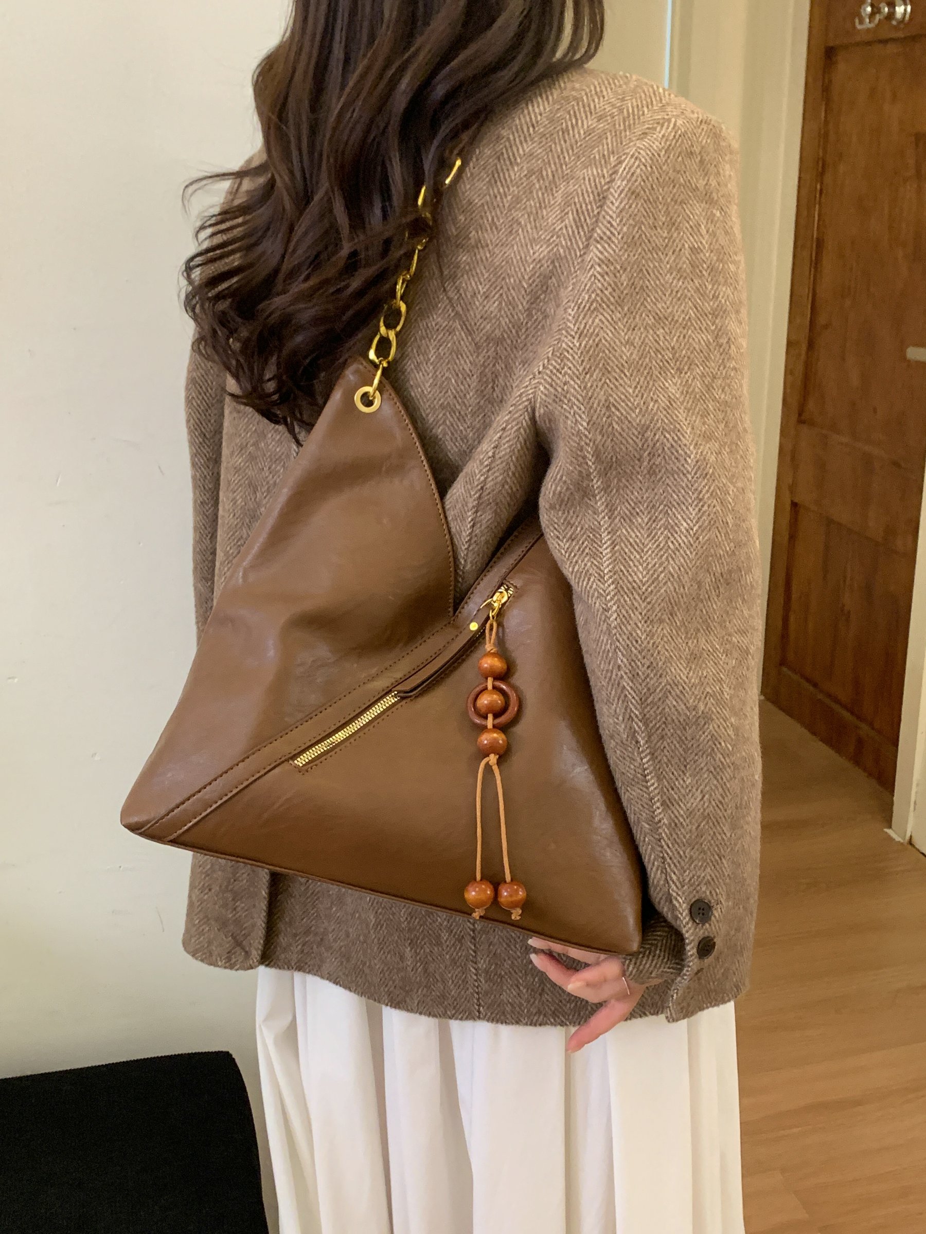 Brown Shoulder Bag with Chain Strap