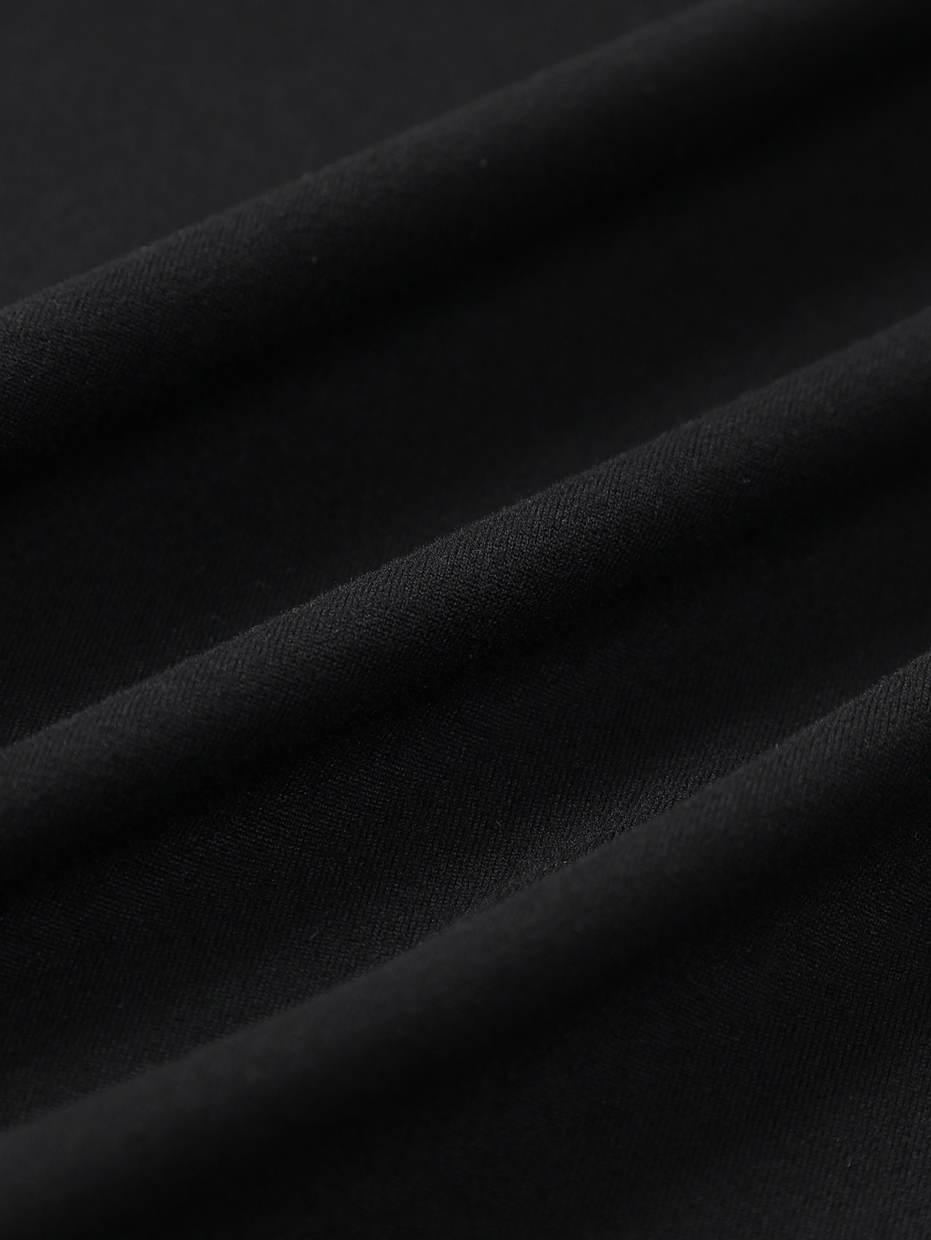 Black Round Neck Long Sleeve T-Shirt