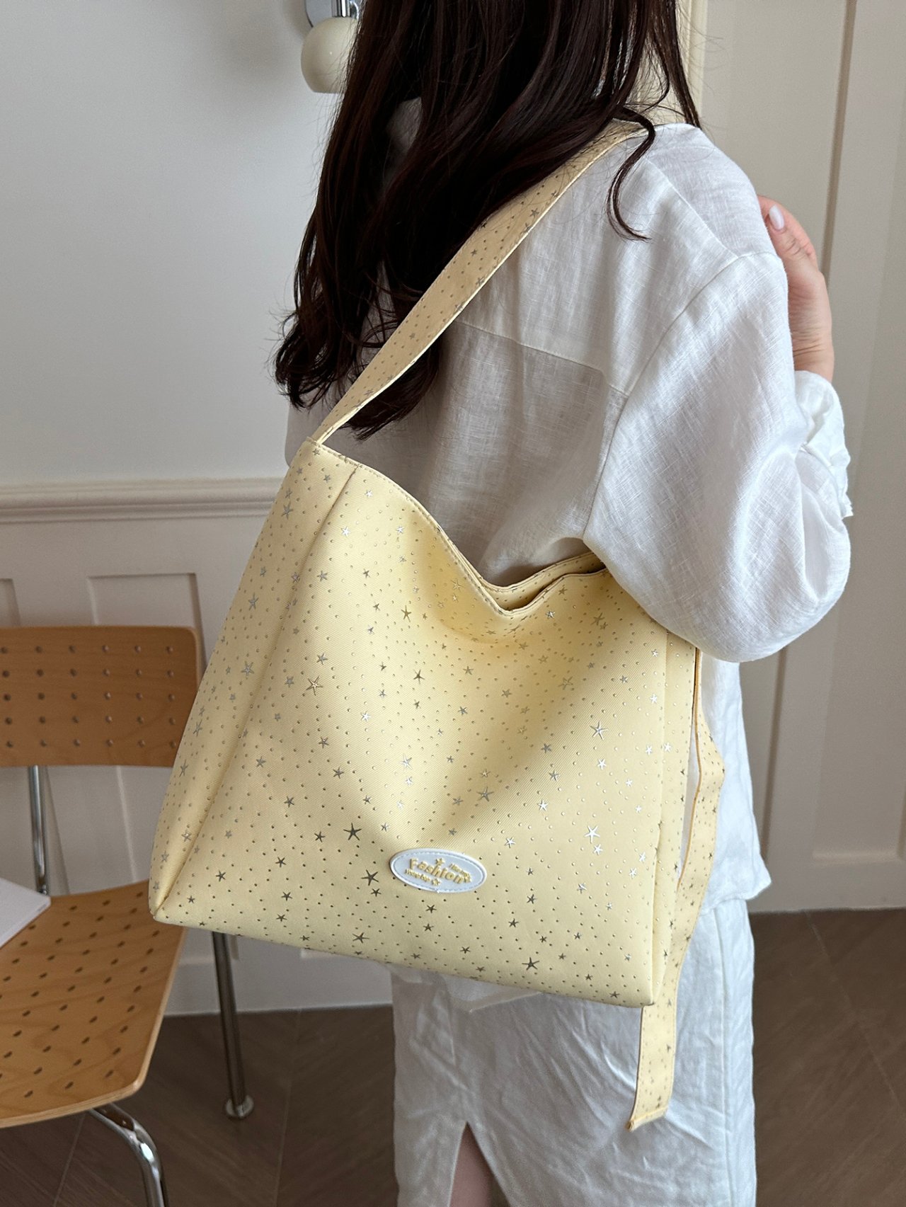 Yellow Star-Pattern Shoulder Bag