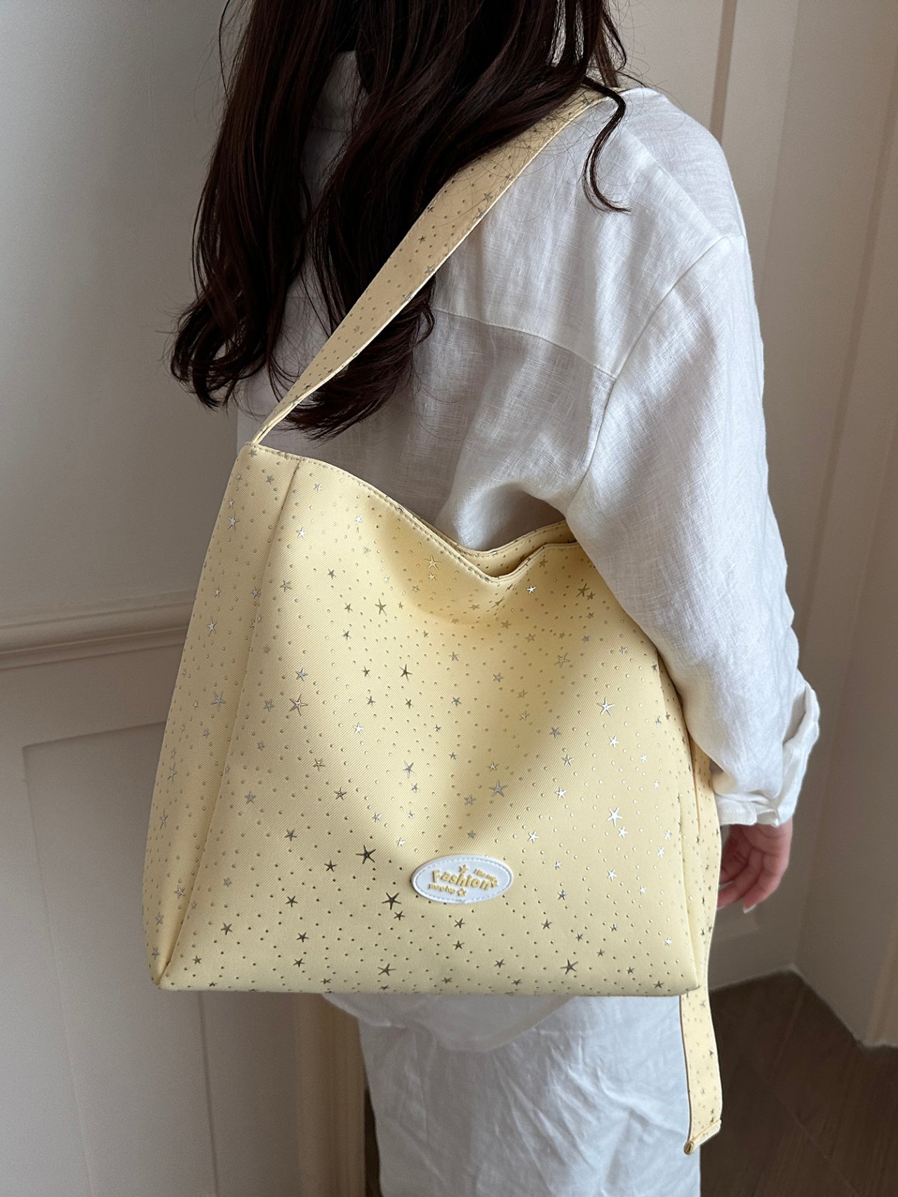 Yellow Star-Pattern Shoulder Bag