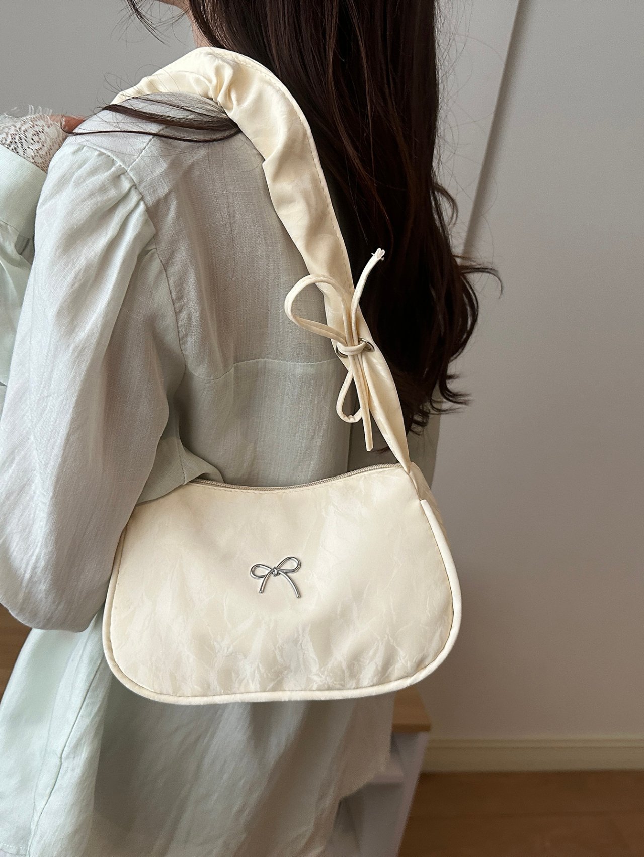 Off-White Shoulder Bag with Bow Detail