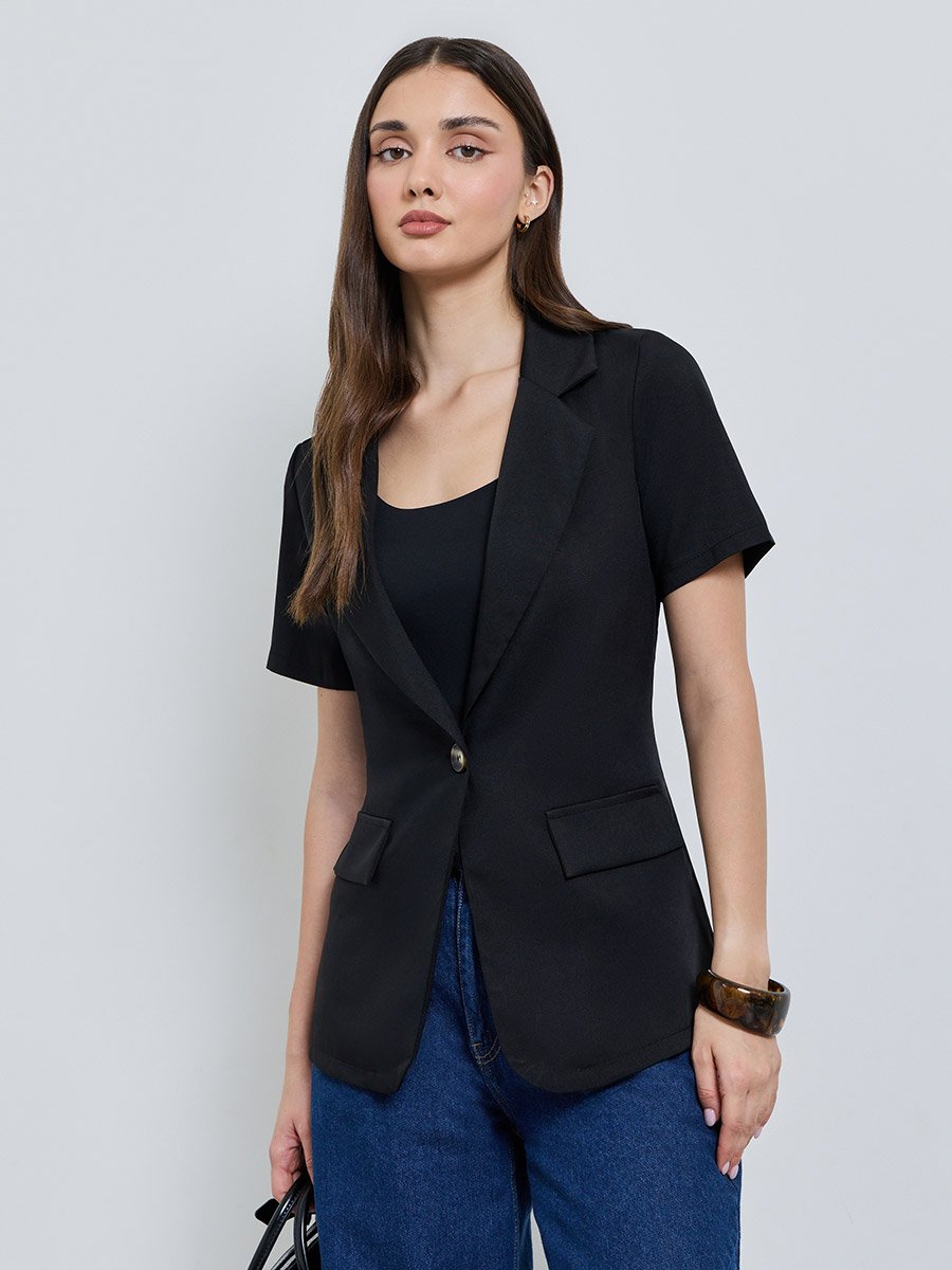 Black Solid Slim Fit Regular Blazer