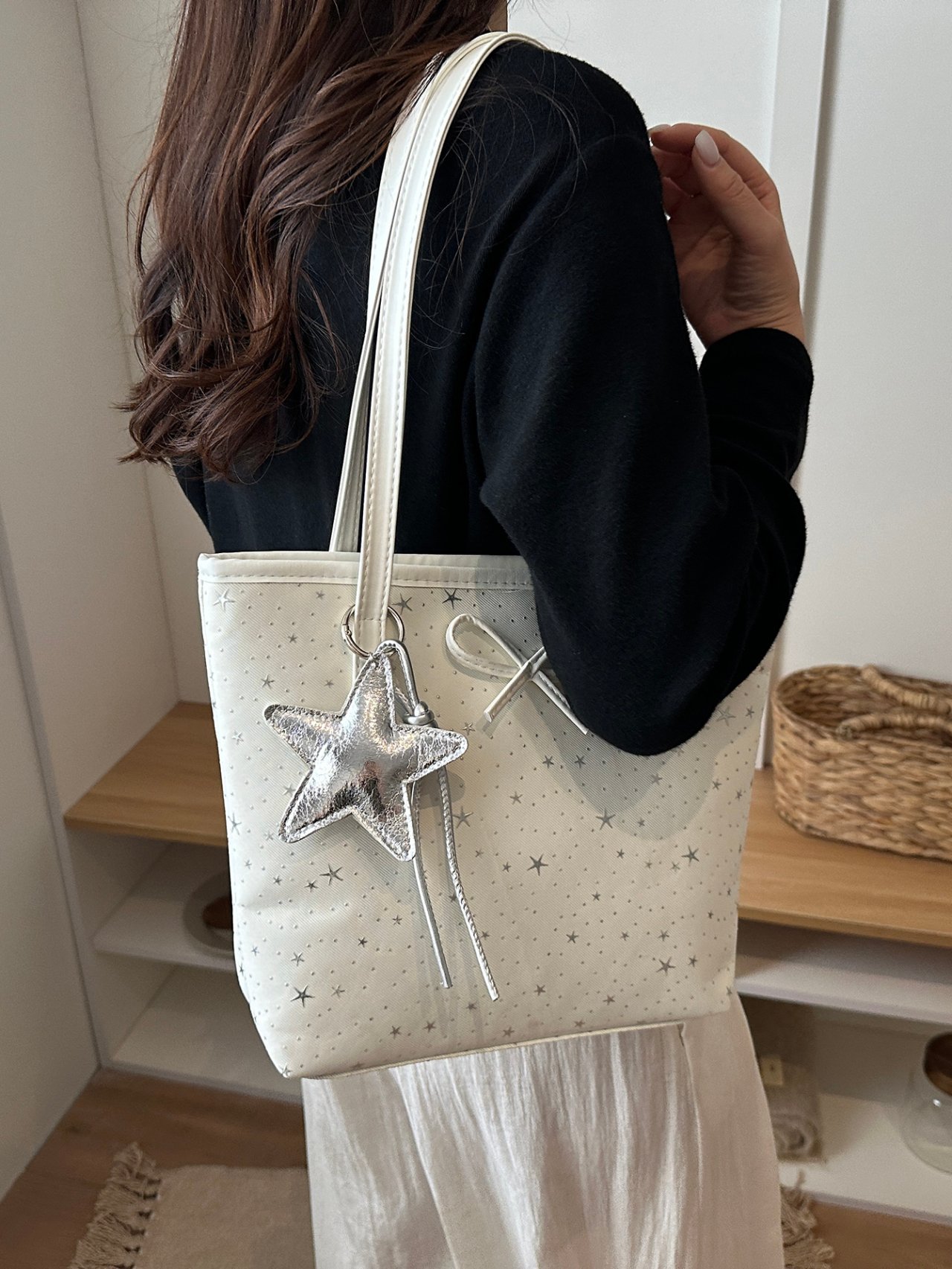 White Star-Patterned Tote Bag with Bow and Charm