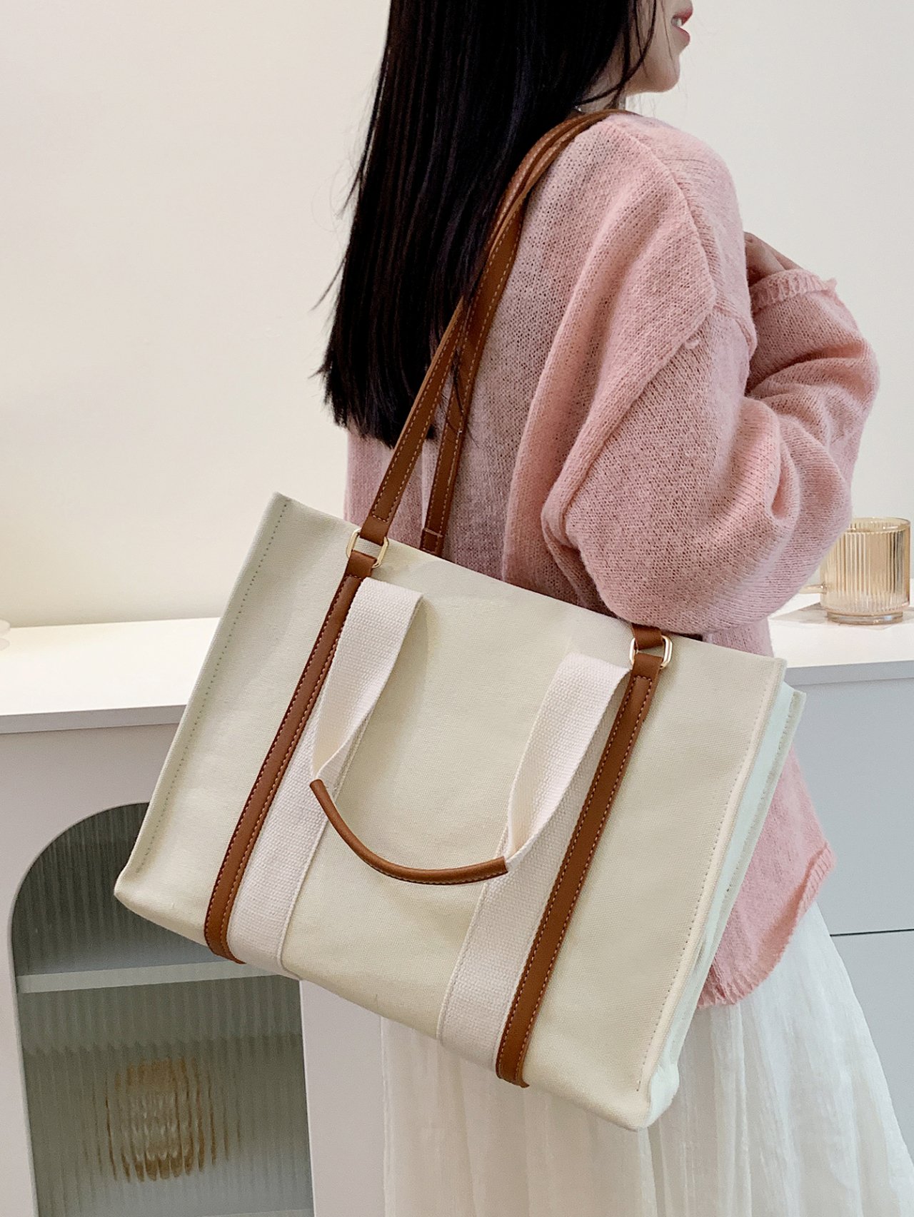 Off-White Plain Shoulder Bag