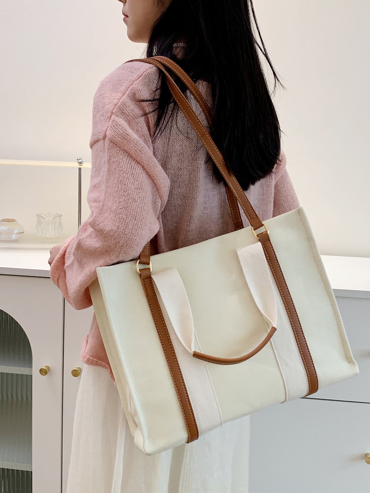 Off-White Plain Shoulder Bag