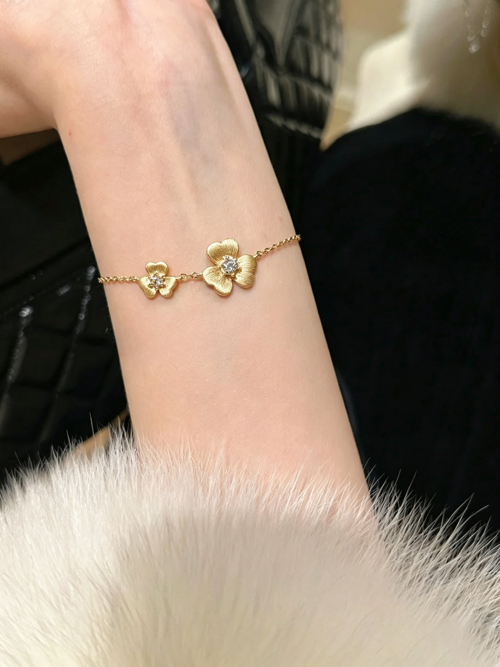 Golden Clover Design Bracelet