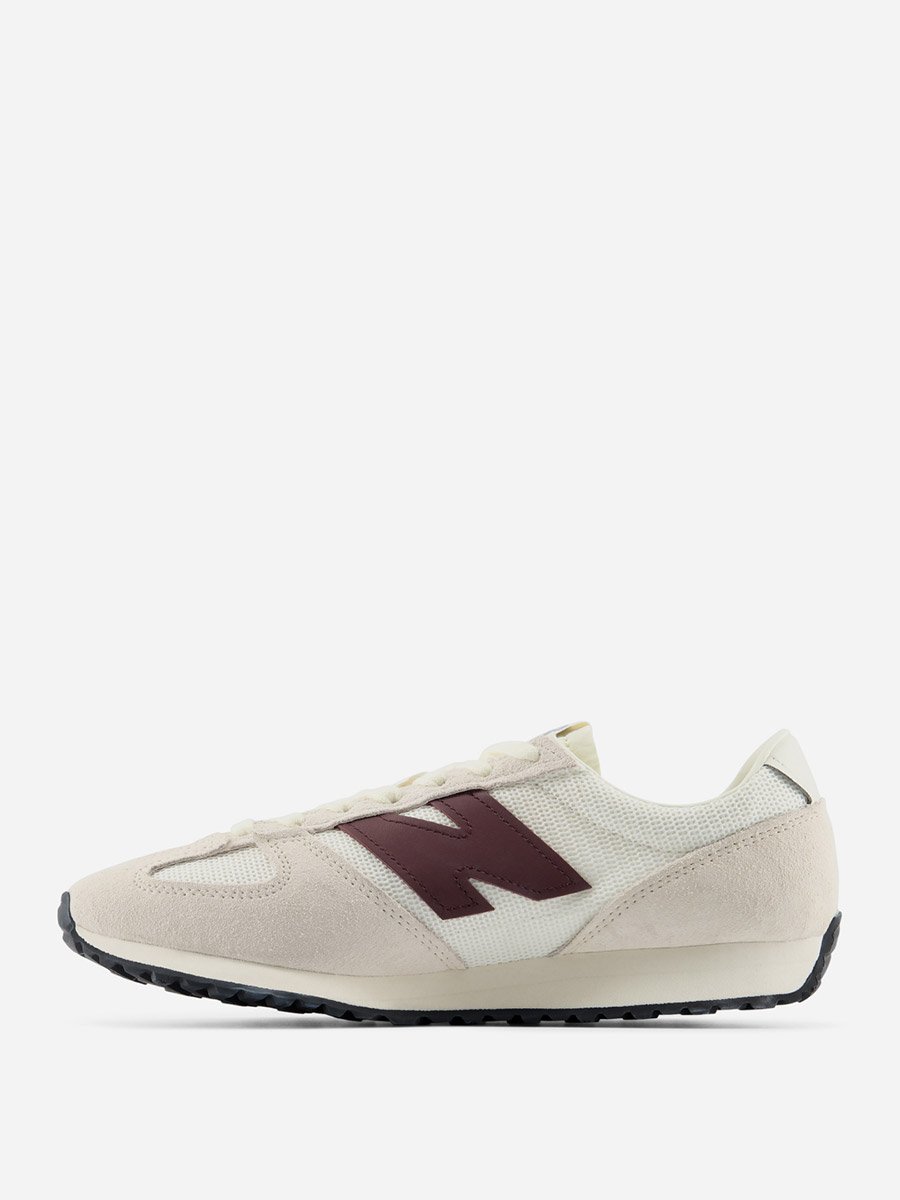 حذاء رياضي 471 باللون البيج