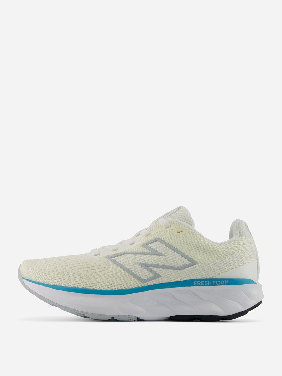 White 520 Trainers