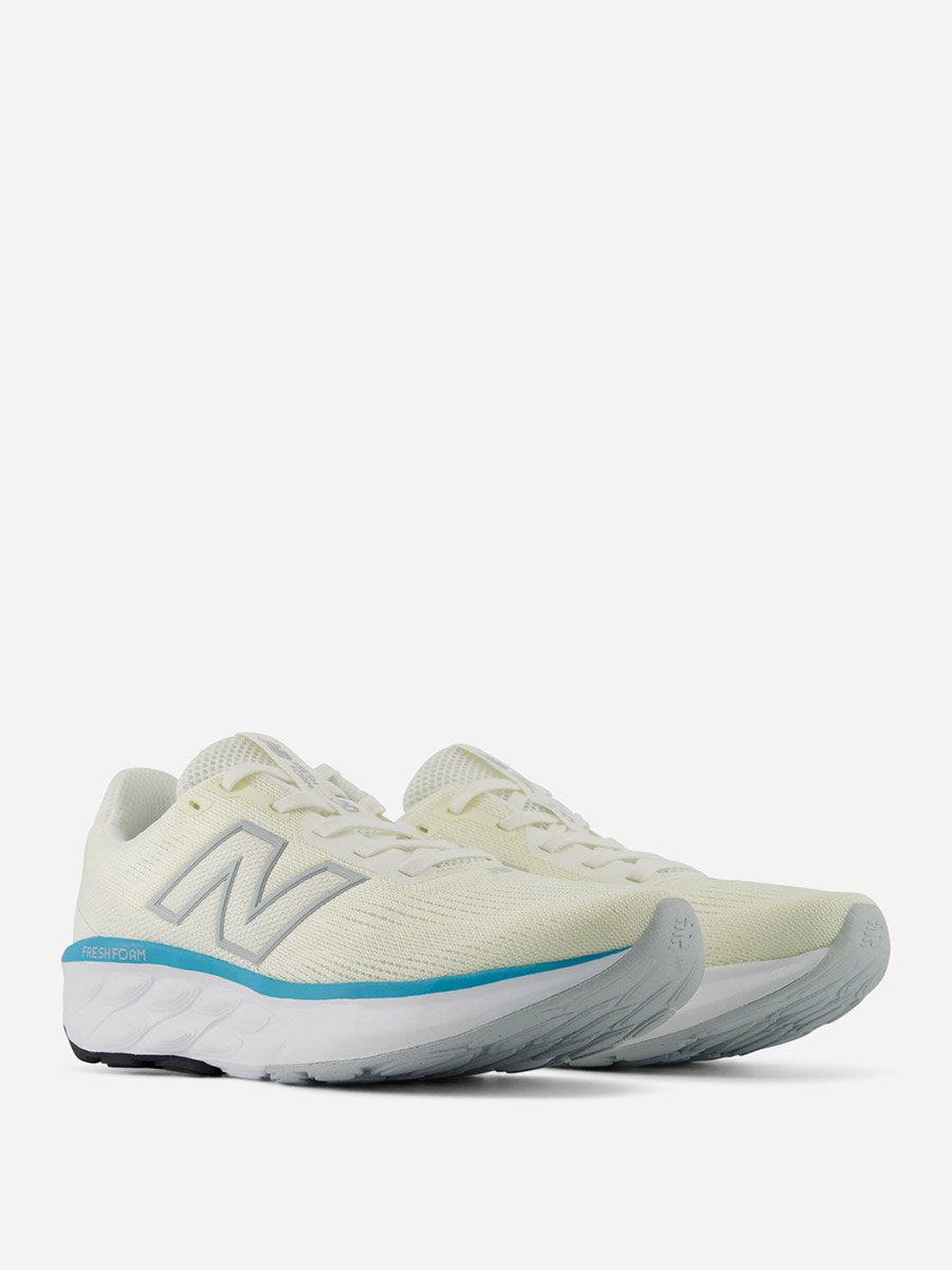 White 520 Trainers