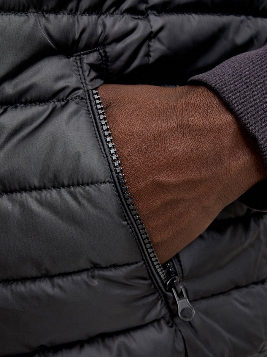 Black Lightweight Quilted Gilet