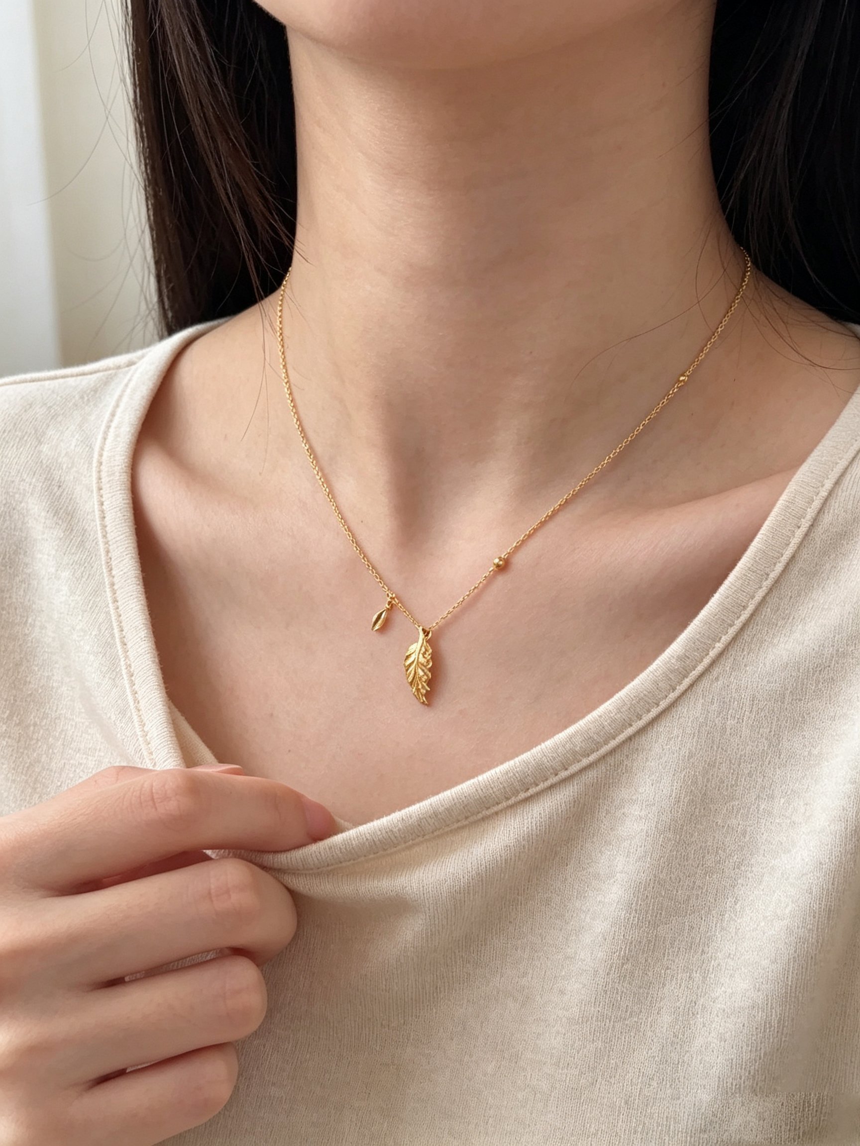 Gold Leaf Pendant Necklace