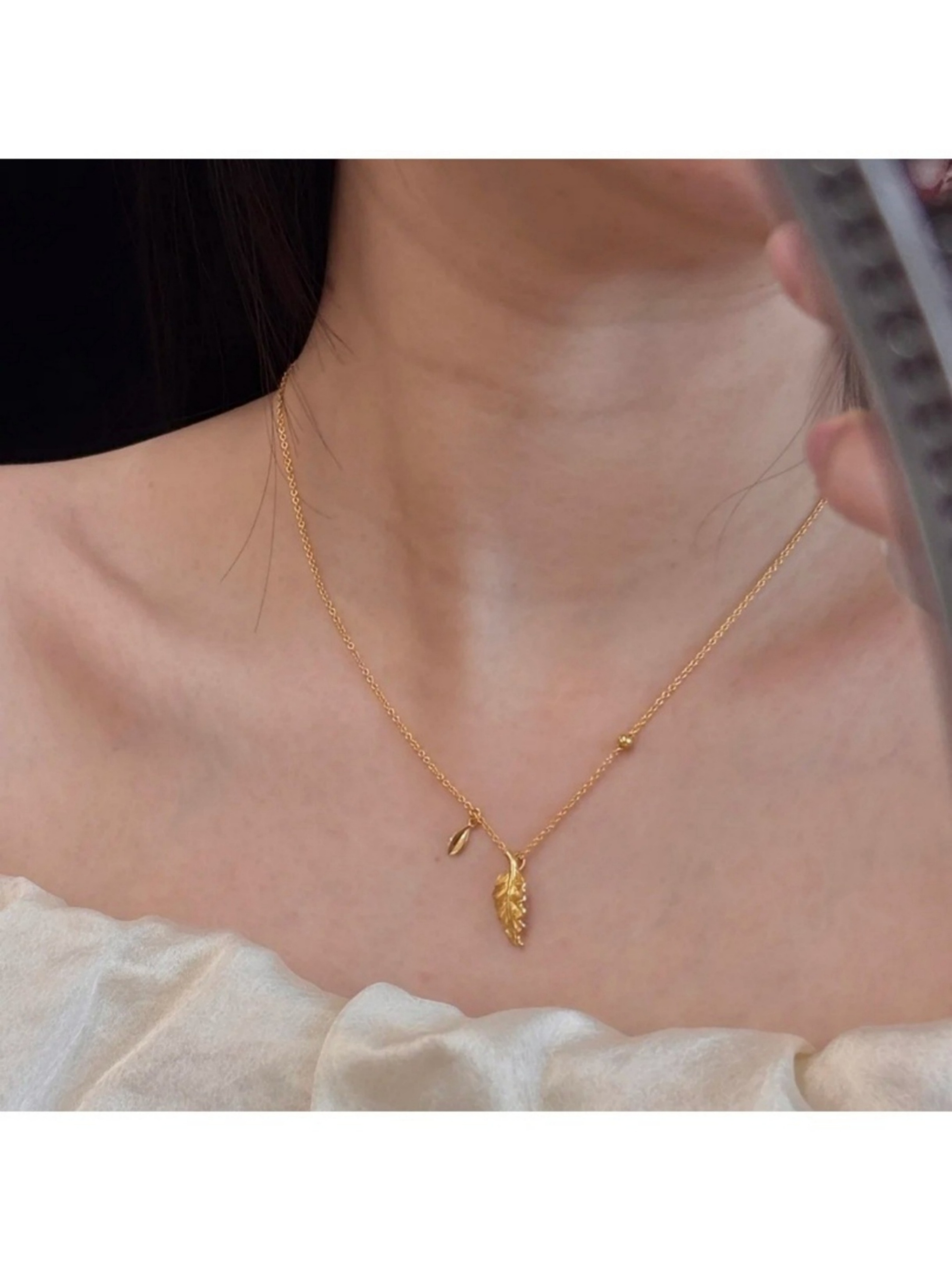 Gold Leaf Pendant Necklace