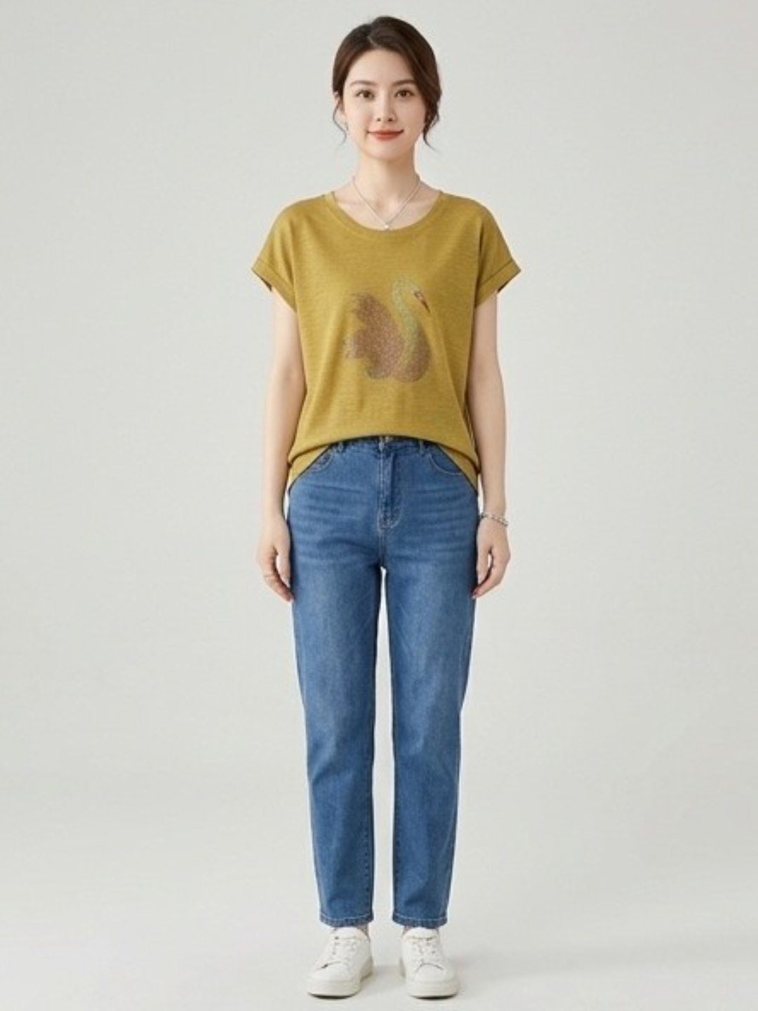 Yellow Swan Print T-Shirt with Short Sleeves