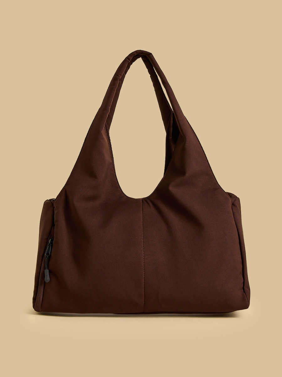 Plain Duffle Bag with Zip Closure