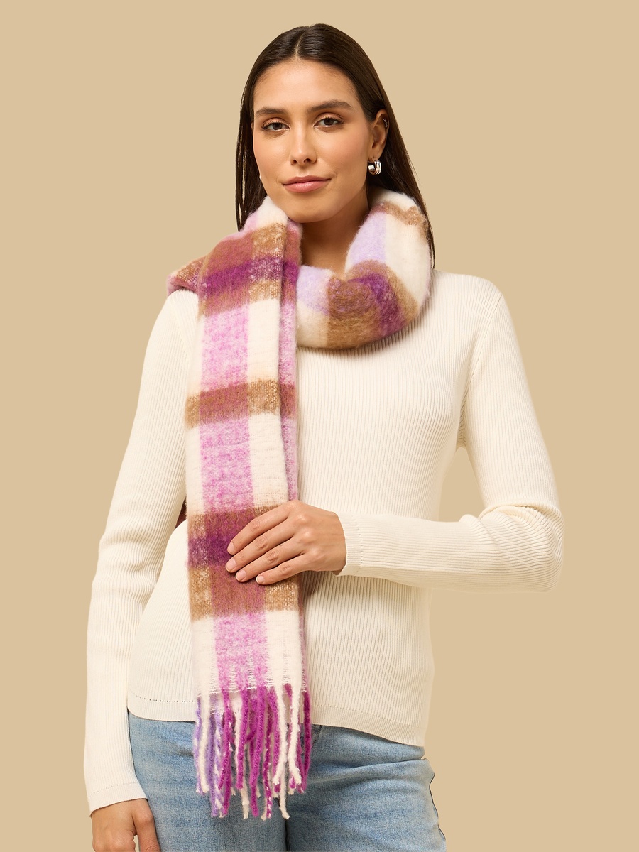 Checked Scarf with Fringe Detail