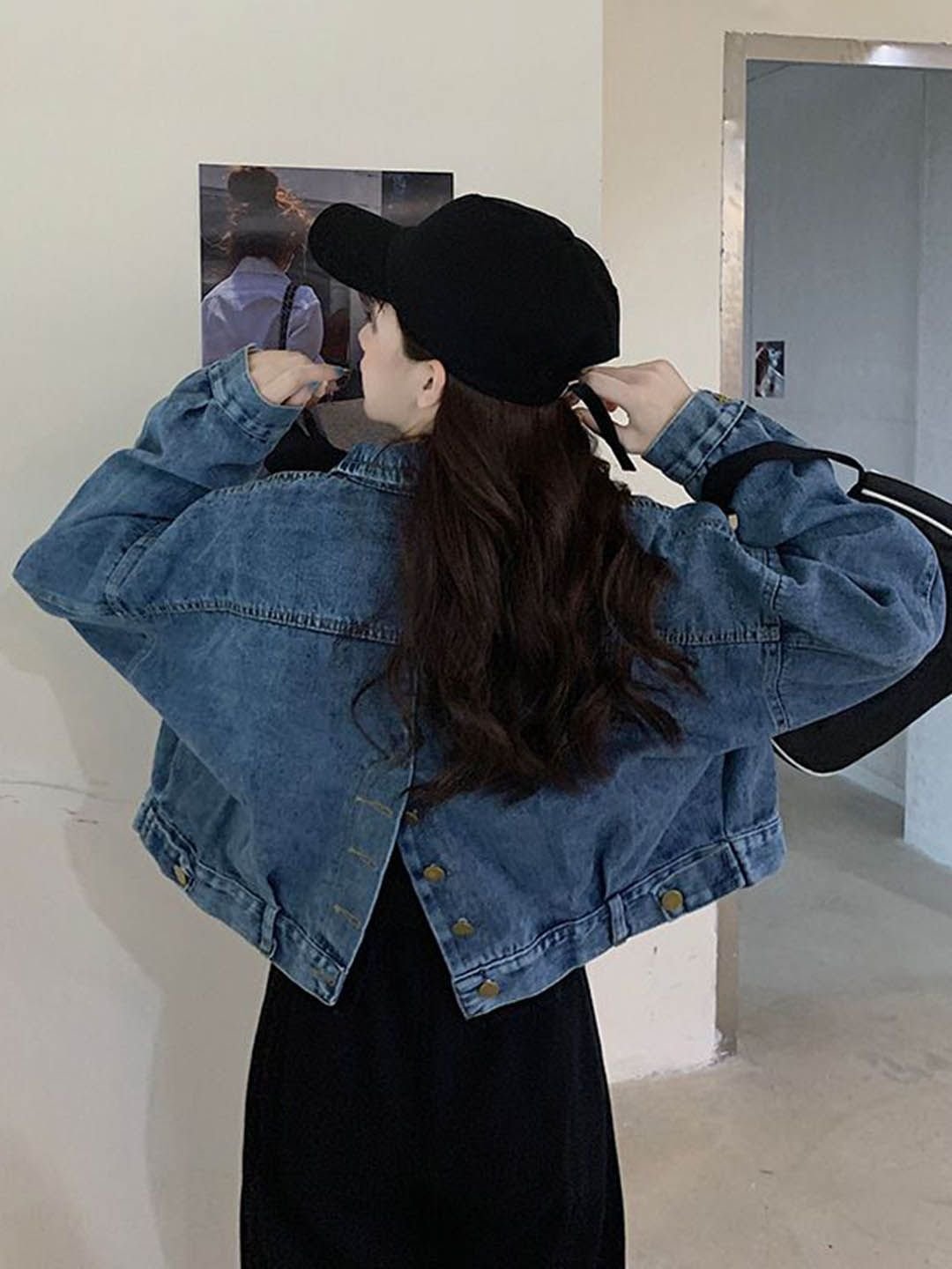 Blue Spread Collar Long Sleeves Solid Denim Jacket