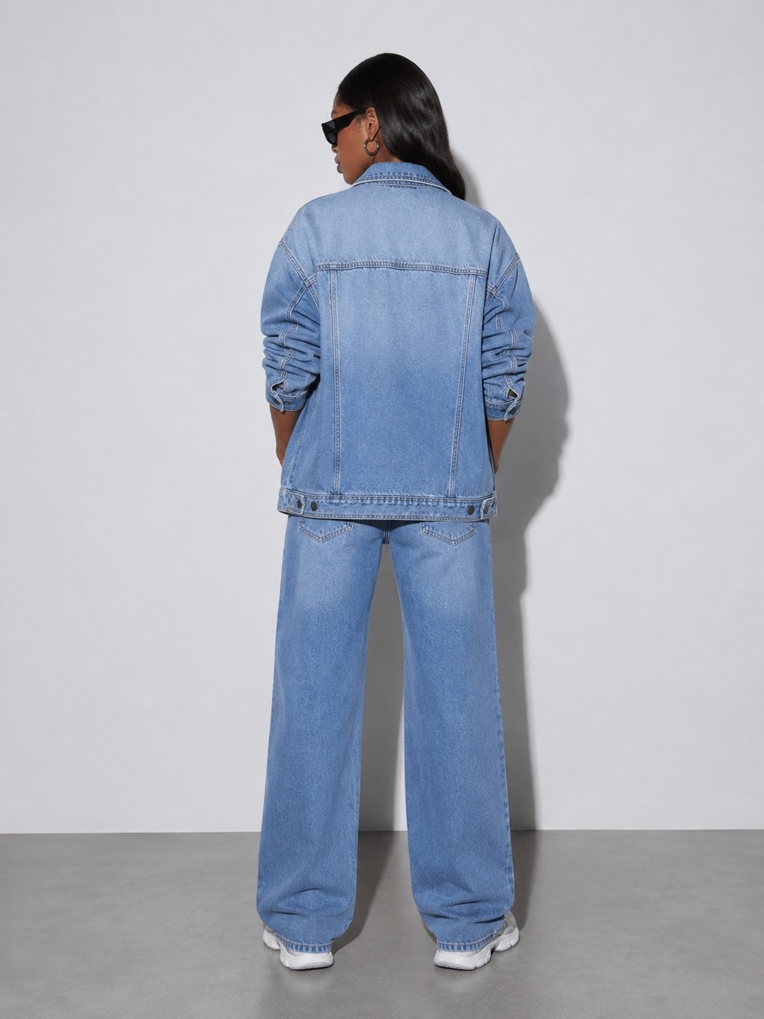 Blue Spread Collar Long Sleeves Washed Denim Jacket