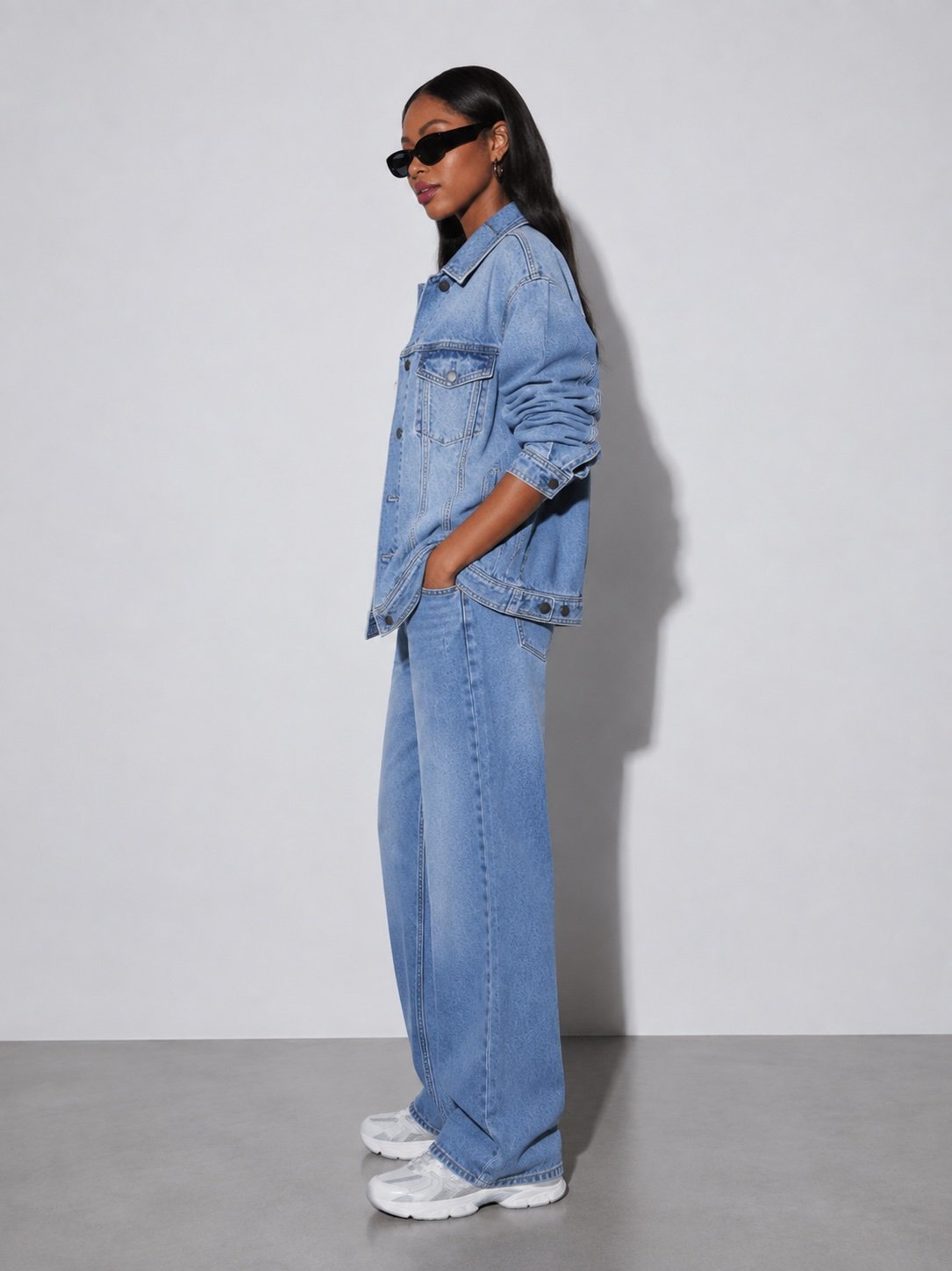 Blue Spread Collar Long Sleeves Washed Denim Jacket