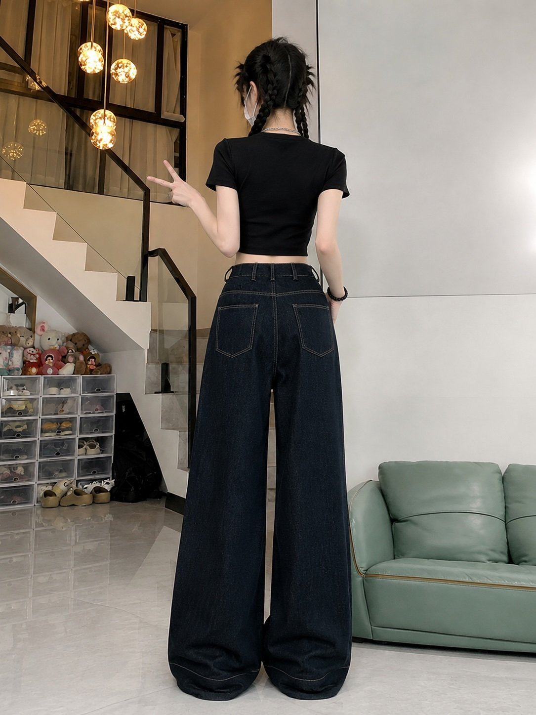 Black Mid-Rise Wide-Leg Denim Jeans