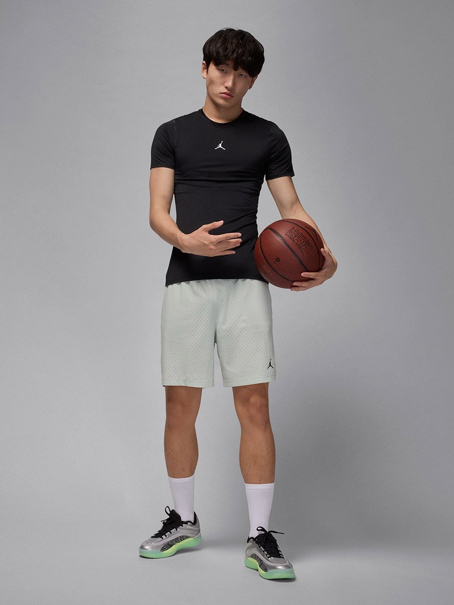 Black Dri-FIT Short-Sleeve Base Layer Top