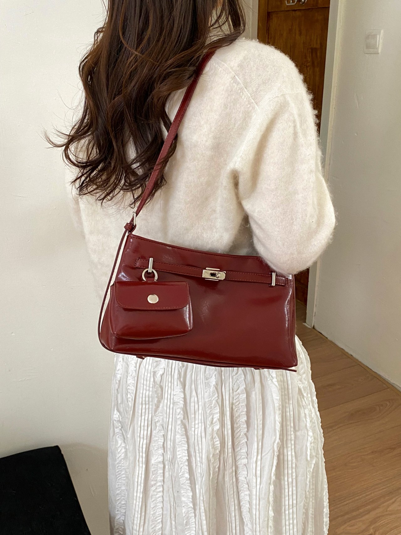 Red Patent Faux Leather Shoulder Tote Bag