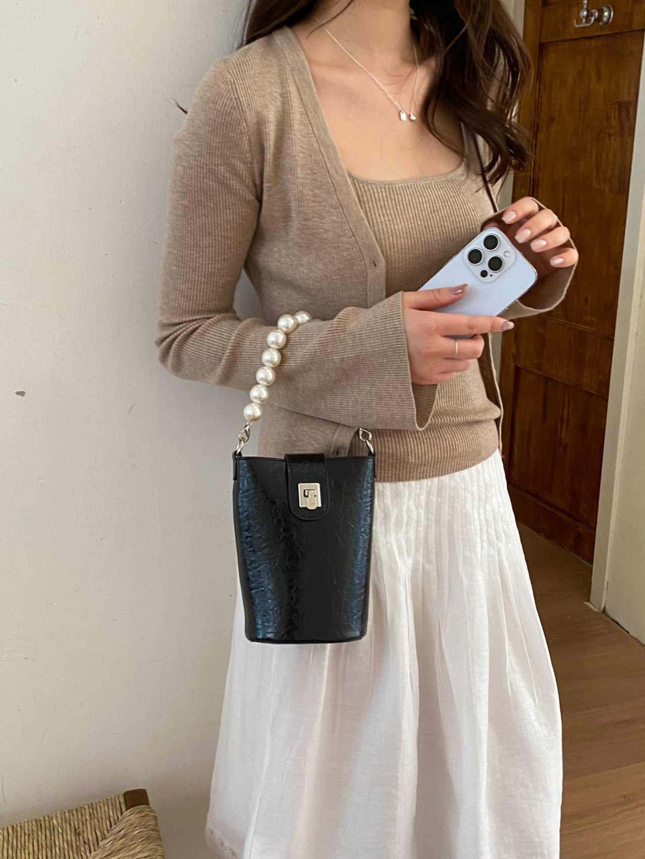 Black Bucket Handbag with Pearl Handle