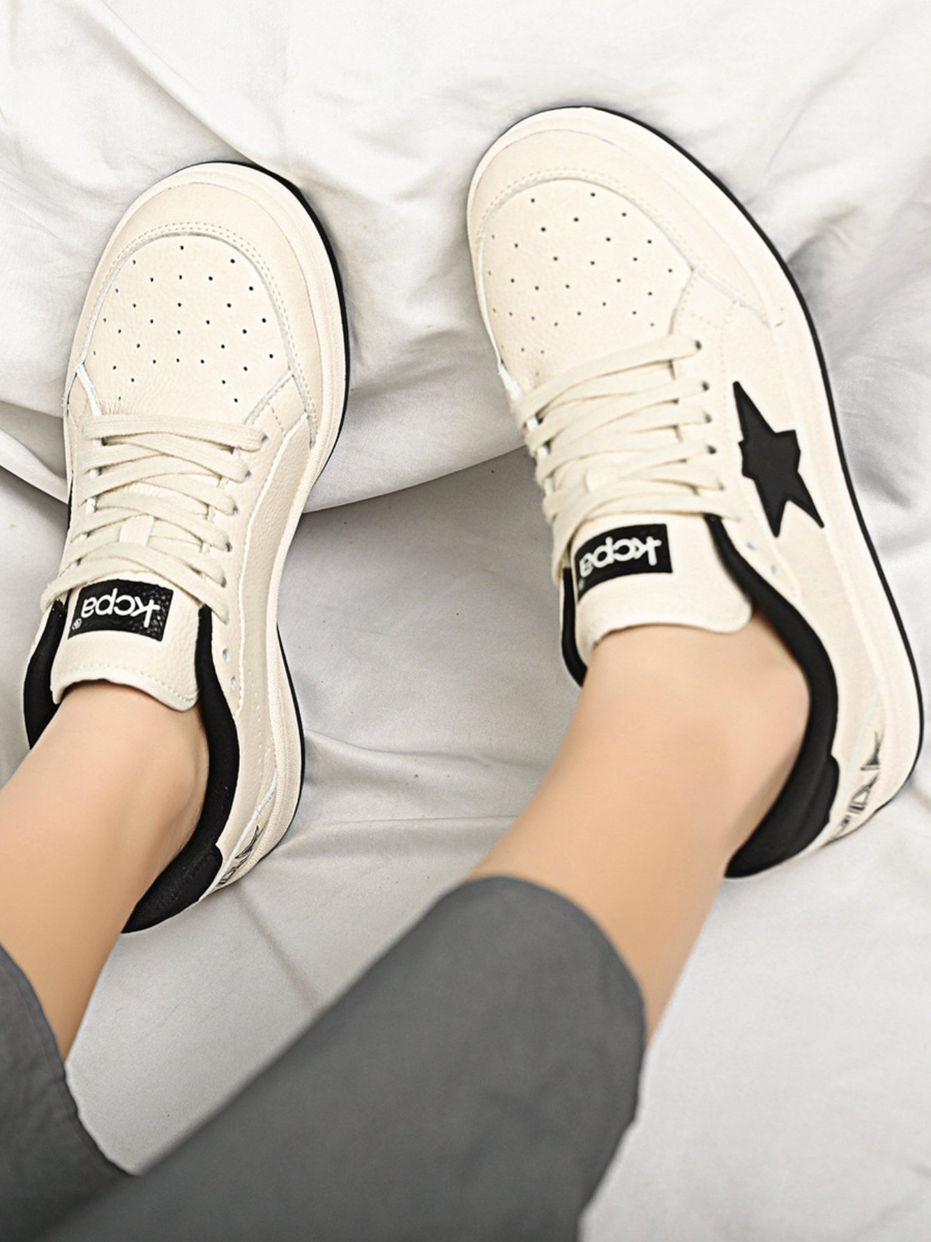 Mens Black Star Low-Top Shoes