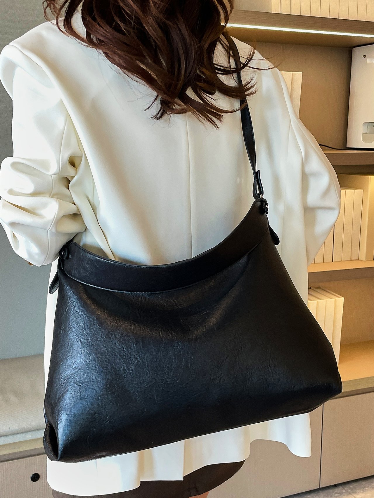 Black Solid Shoulder Bag