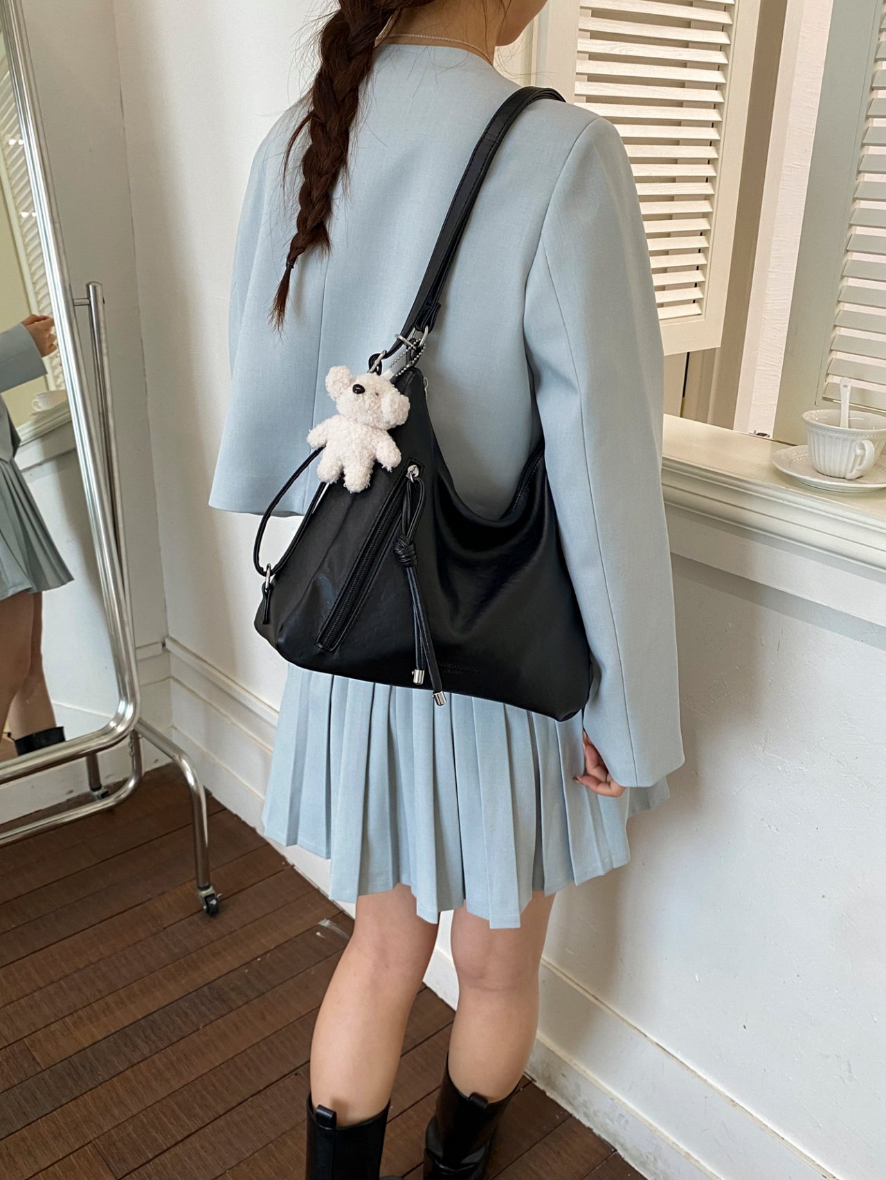 Black Solid Shoulder Bag