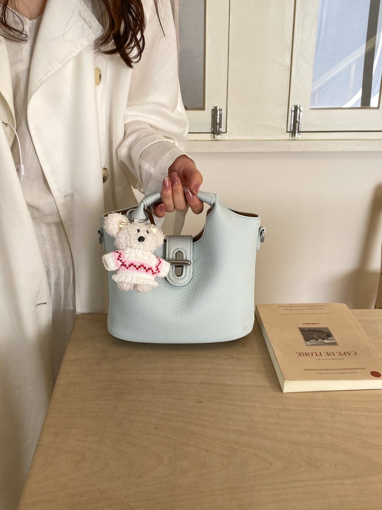 Blue Graned Faux Leather Handbag with Charm