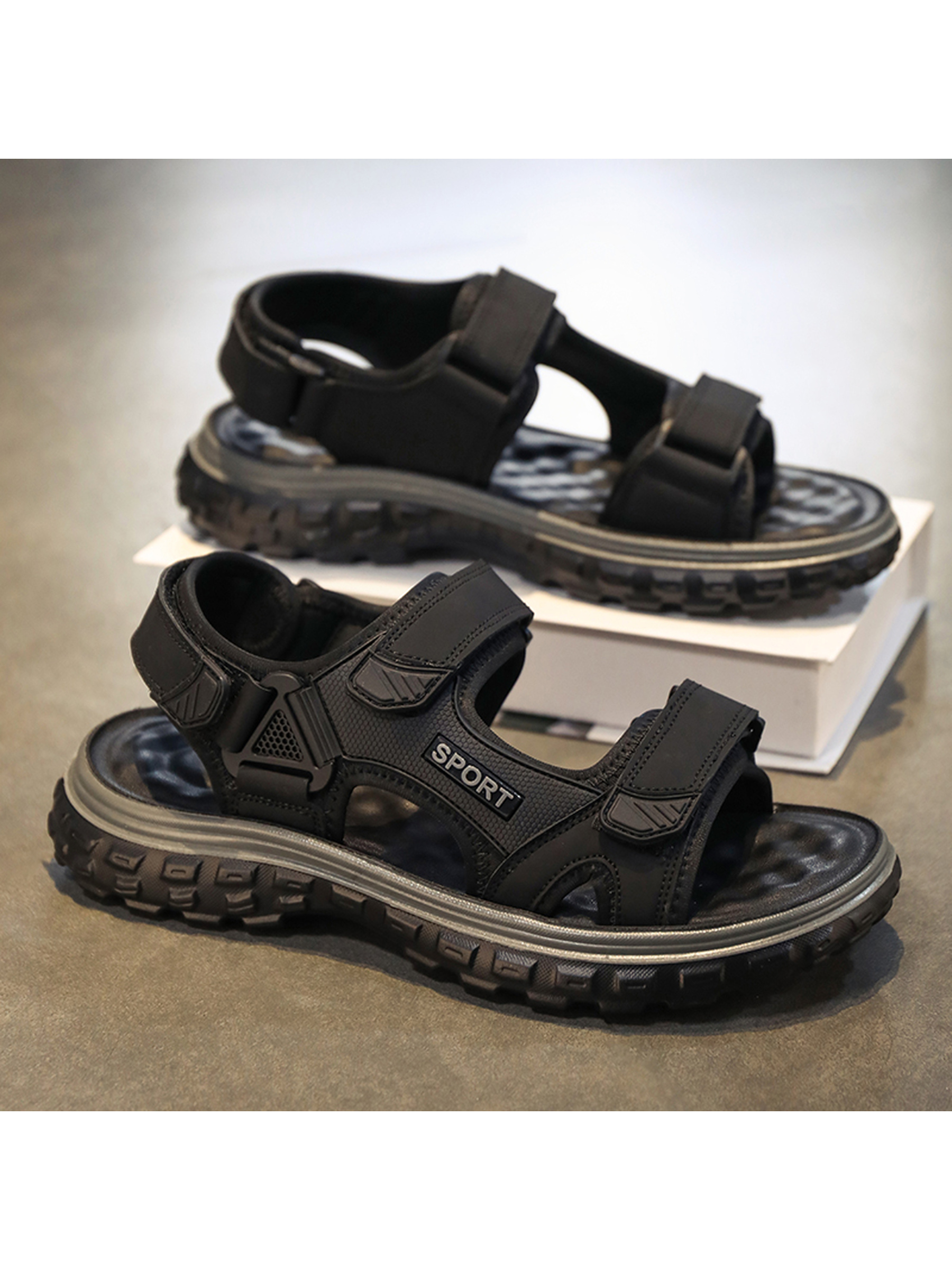 Black Solid Sporty Adjustable Sandals