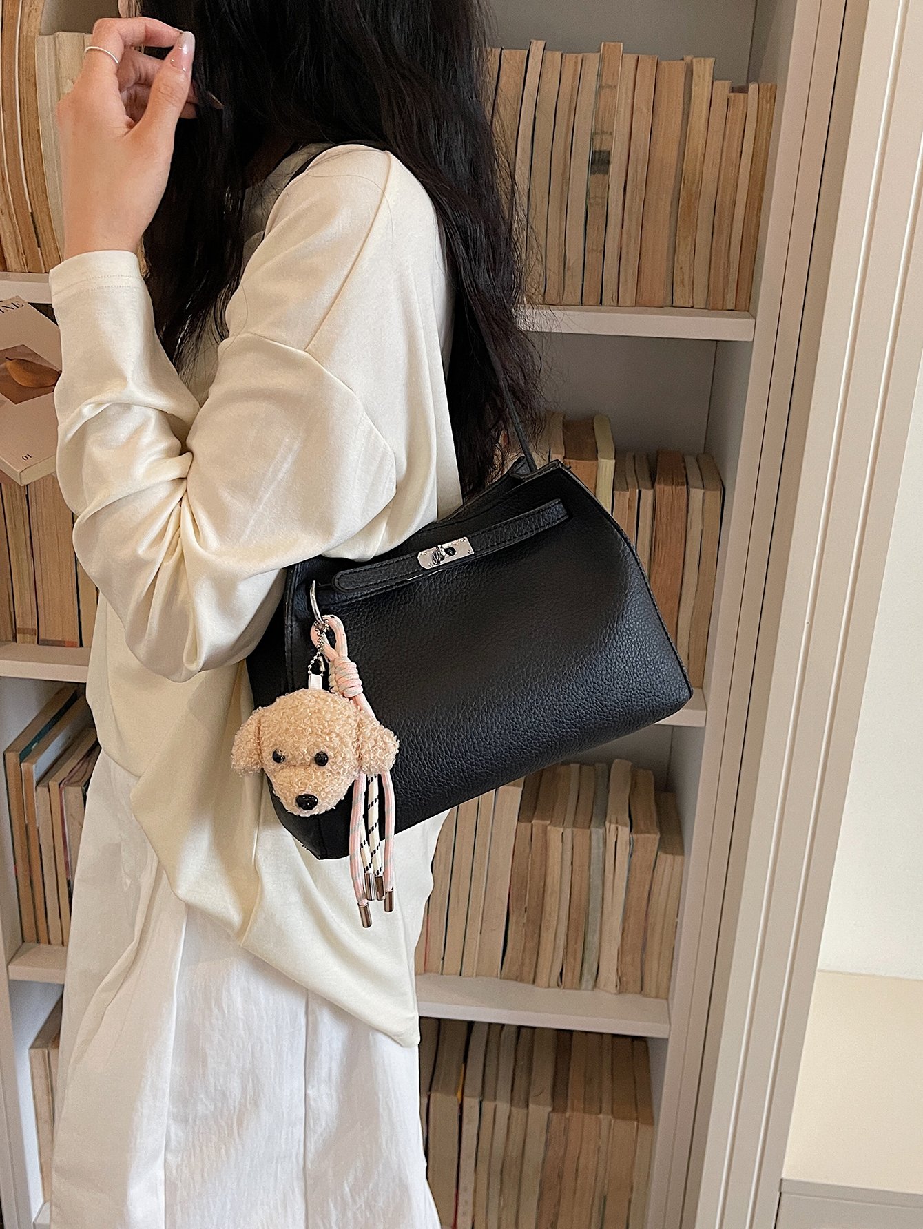 Black Solid Shoulder Bag