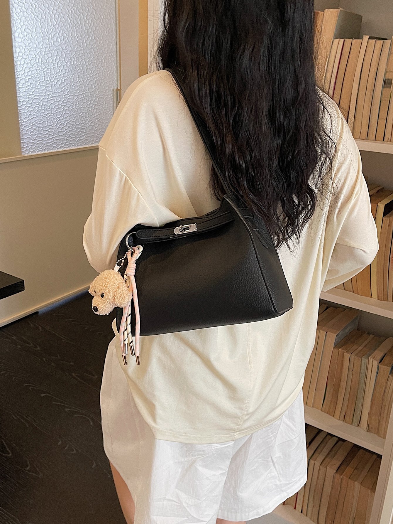 Black Solid Shoulder Bag