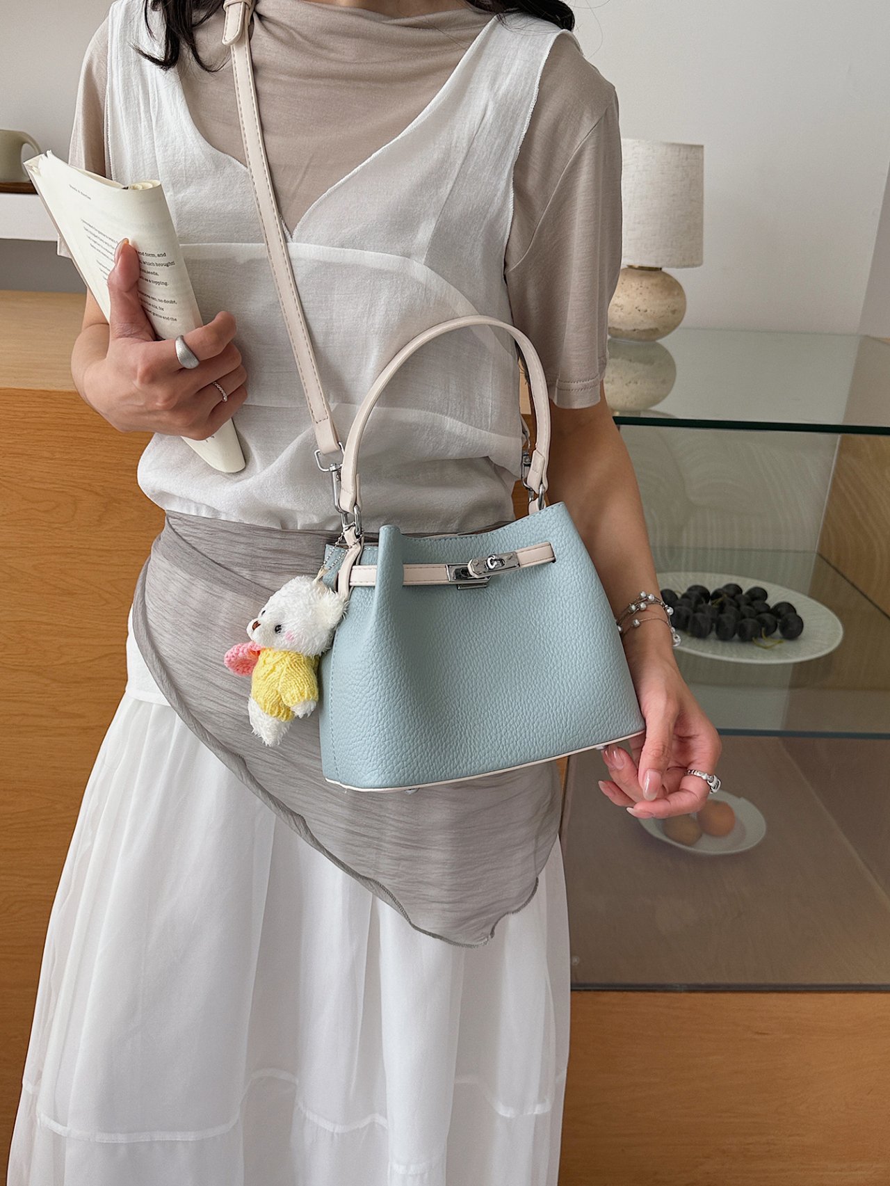 Blue Turn-Lock Crossbody Handbag