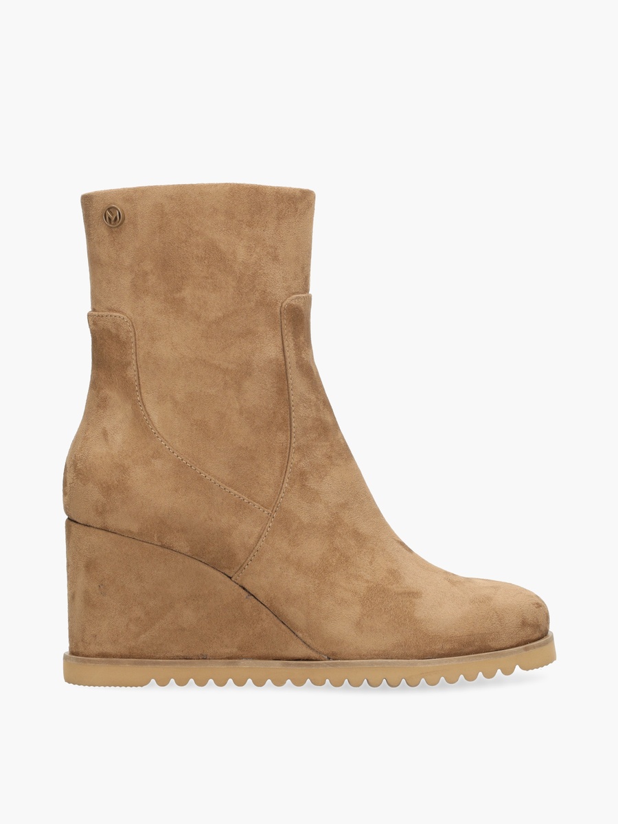 Women Arwyn Textured Wedge Heel Ankle Boots