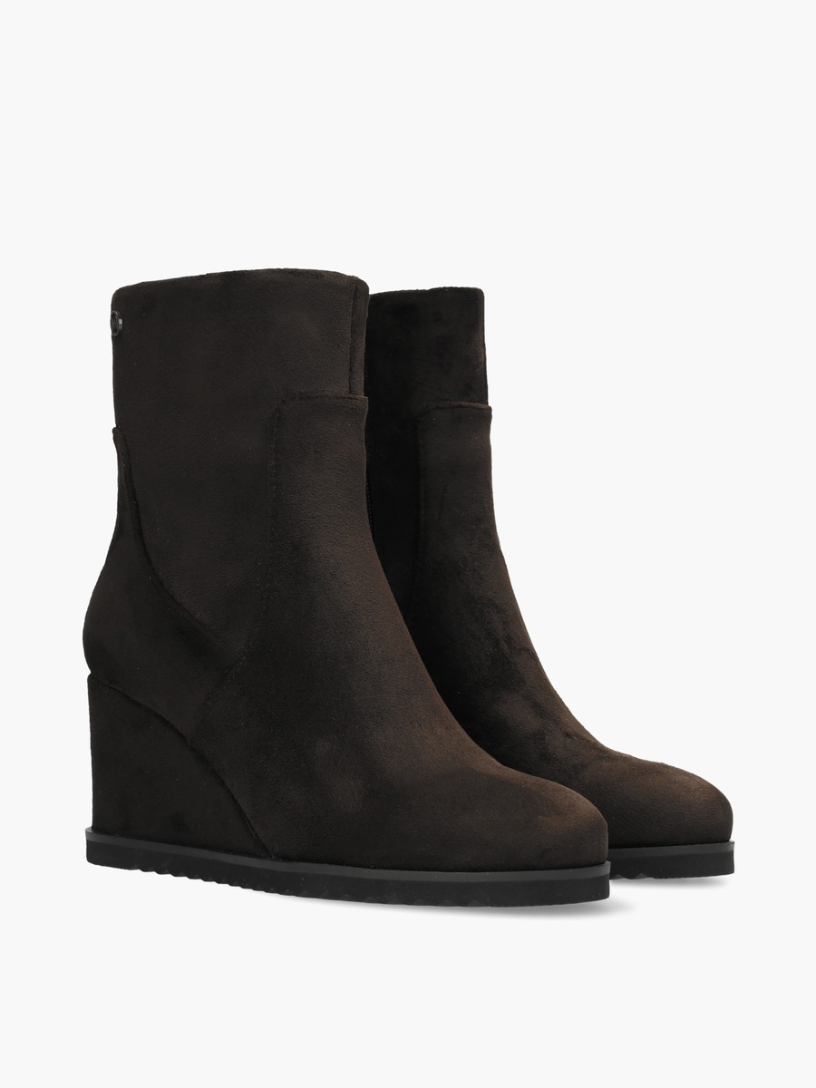 Women Arwyn Textured Wedge Heel Ankle Boots
